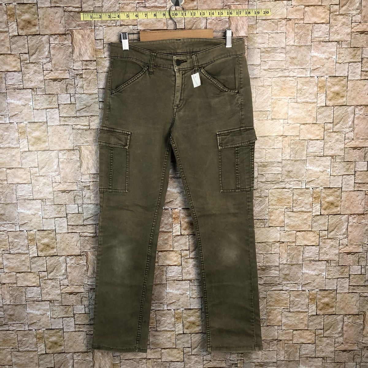 Uniqlo DL Uniqlo Utility tactical Cargo Multipocket Pants #A330 Size US 26 / EU 42 - 1 Thumbnail