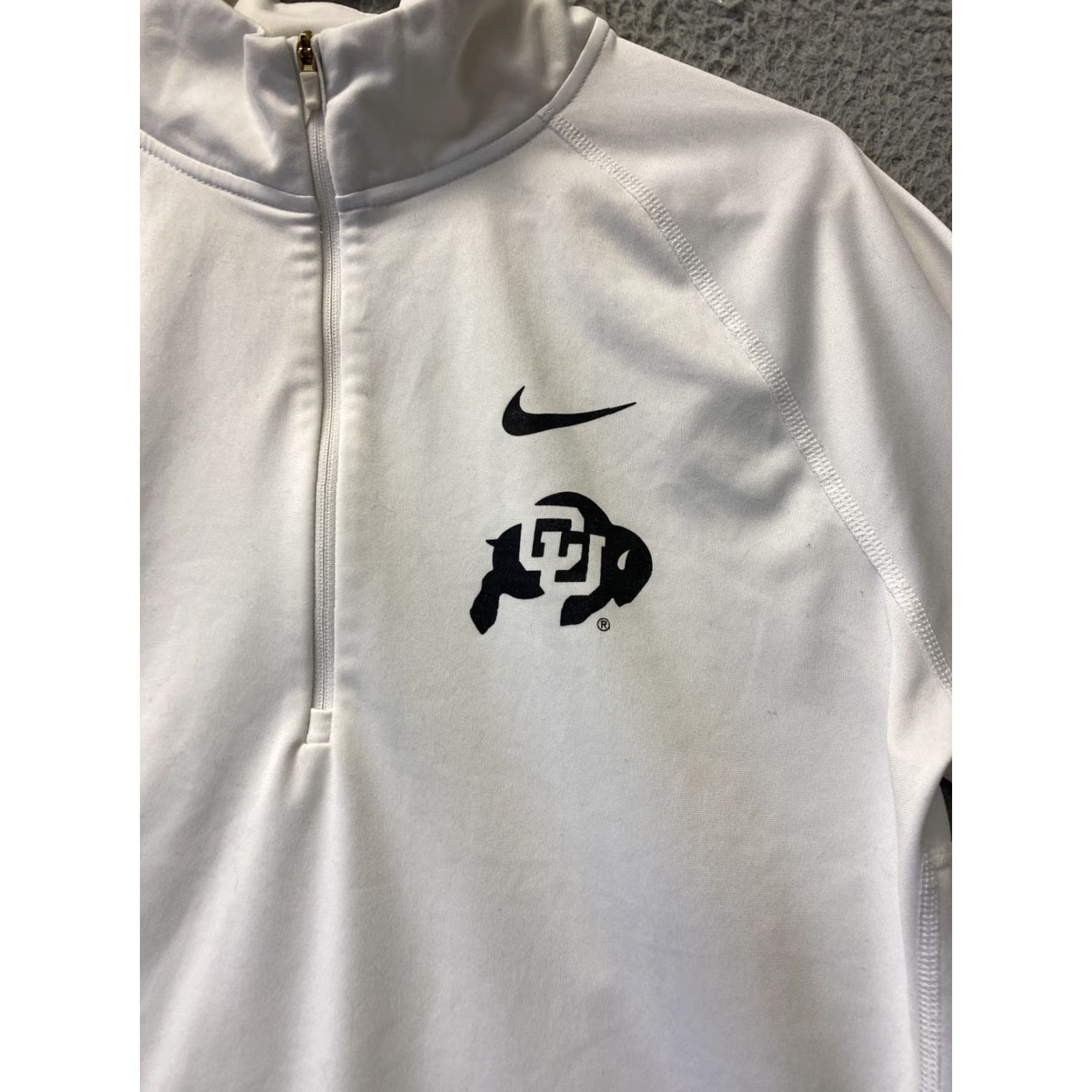 Nike Nike Sweater Golf Quarter Zip Dri Fit Swoosh Womens L White /95-51 Stretch Pockets 1/4 Zip All Seasons Pullover Size L / US 10 / IT 46 - 2 Thumbnail