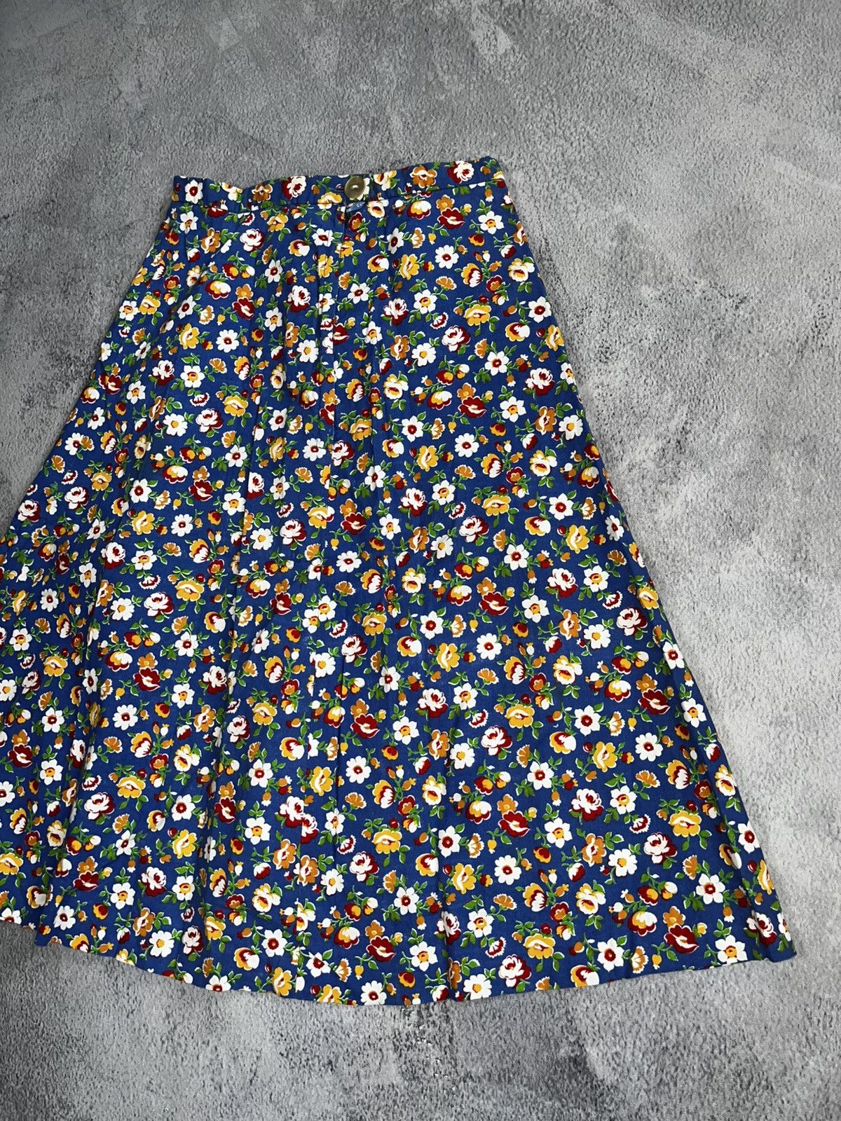 Vintage Vintage 90s floral printed midi skirt retro style streetwear Size 24" / US 00 / IT 34 - 3 Thumbnail