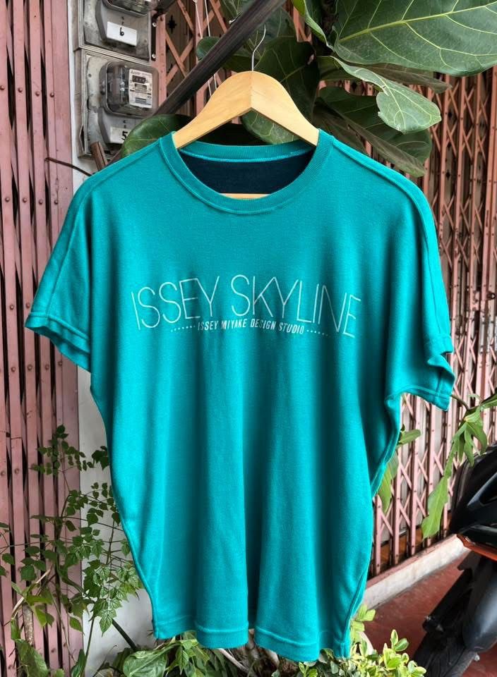トップス 1980s issey skyline pull over shirts 1980s Issey Miyake “Issey Skyline” shirt available at