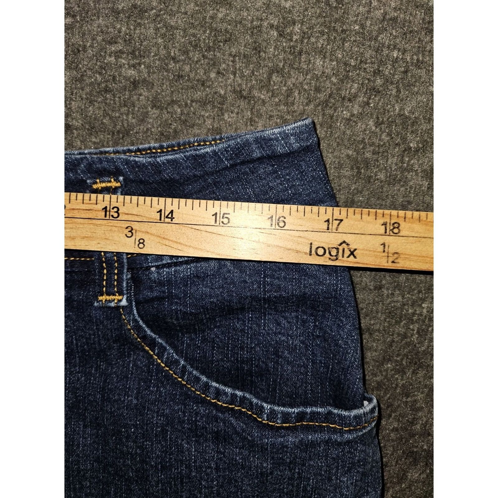Levi's VINTAGE Levi's Denim Skirt Women 14 Mid Blue 90s Y2K Pockets Knee Length Straight & Pencil Size 36" / US 14 / IT 50 - 5 Thumbnail