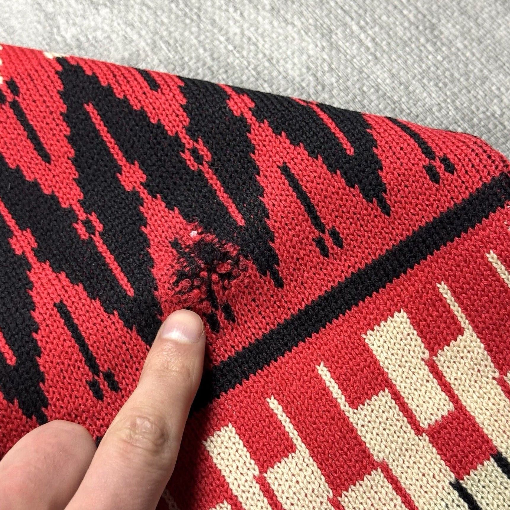 Neiman Marcus VINTAGE 80s Neiman Marcus Wool Sweater XL Red Geometric Abstract Pattern Western Classic Pullover Mens Size US XL / EU 56 / 4 - 3 Thumbnail