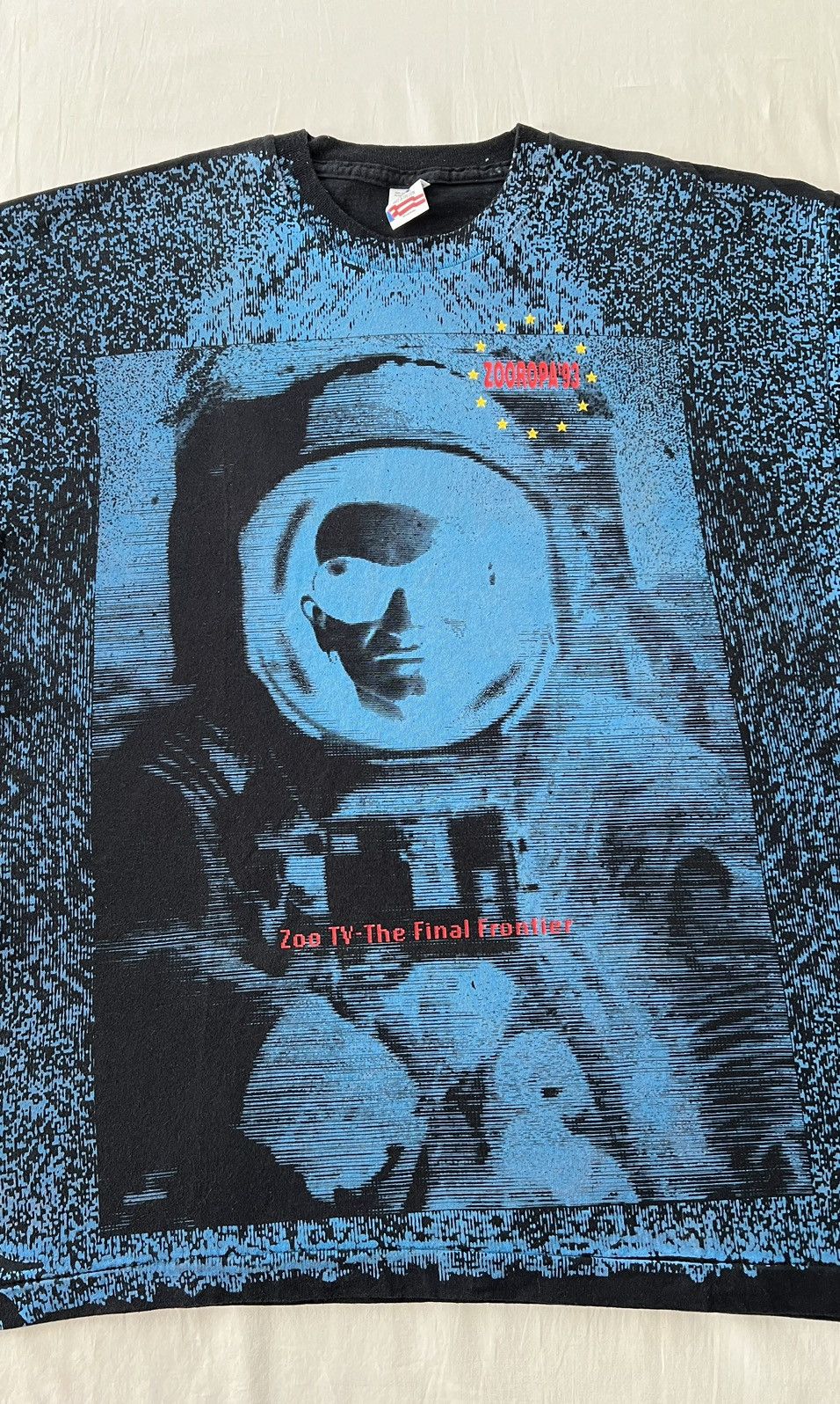 Band Tees Vintage 1993 U2 Zoo TV The Final Frontier Zooropa T-shirt Size US XL / EU 56 / 4 - 3 Thumbnail