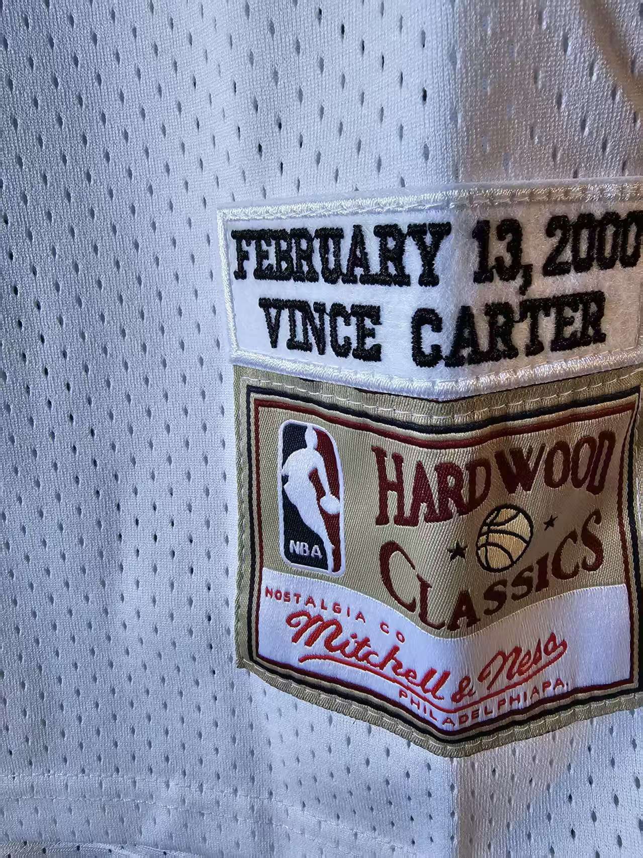 NBA Vince Carter Jersey Toronto Raptors 15 Double Stitched White Size US XXL / EU 58 / 5 - 6 Thumbnail