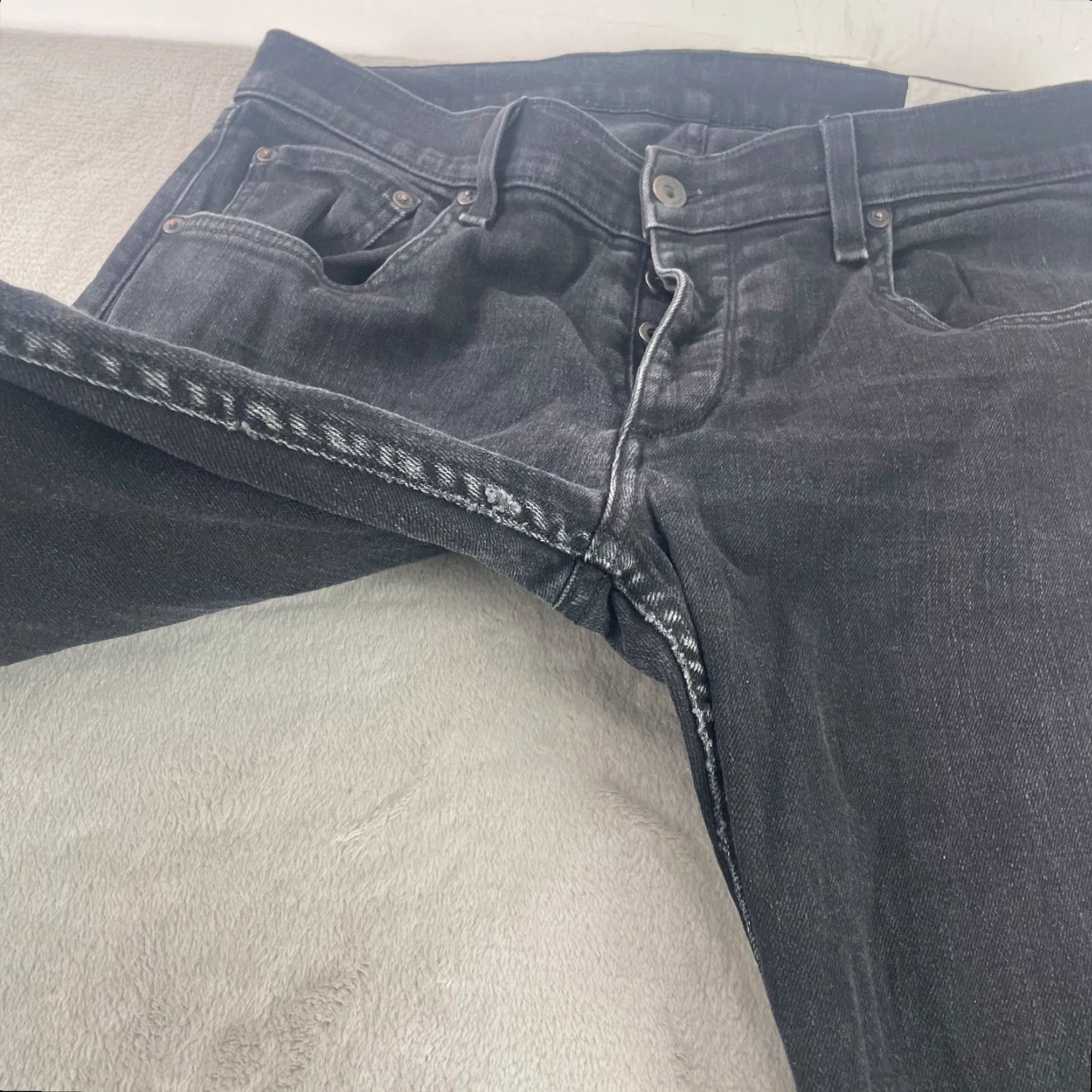Rag & Bone Rag & Bone Jeans Men 36x33 Black Fit 1 Skinny Leg Button Fly Designer Denim USA Slim Rise Mid 36 in Inseam 33 in 5-Pocket Mens Denim Shirt? Size US 36 / EU 52 - 6 Thumbnail