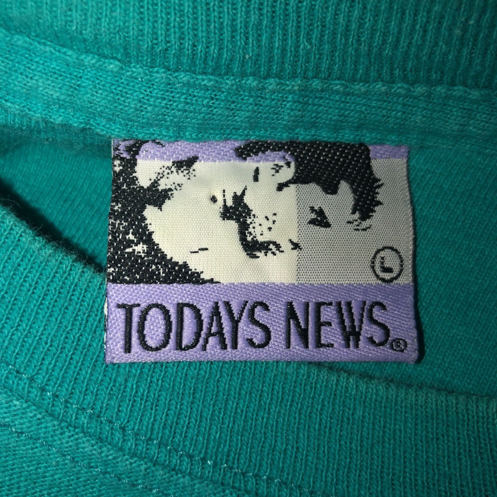 Vintage VINTAGE Thick T-Shirt USA Mens L Blue Short Sleeve Solid Todays News USA 80s? Wait no. Hmm. Size US L / EU 52-54 / 3 - 3 Thumbnail