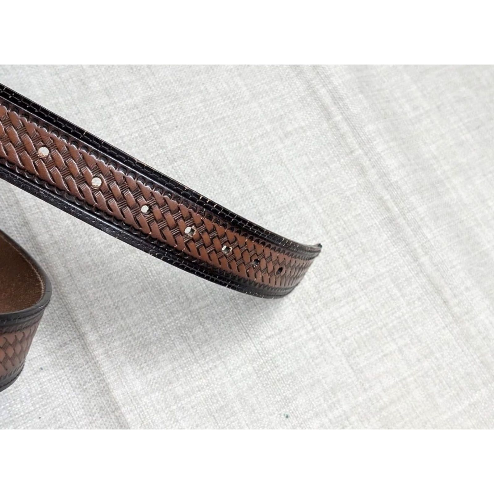 Vintage VINTAGE Western Belt belt basketweave 46 brown 1-1/2" tooled cowhide leather Mens Size 46 - 6 Thumbnail