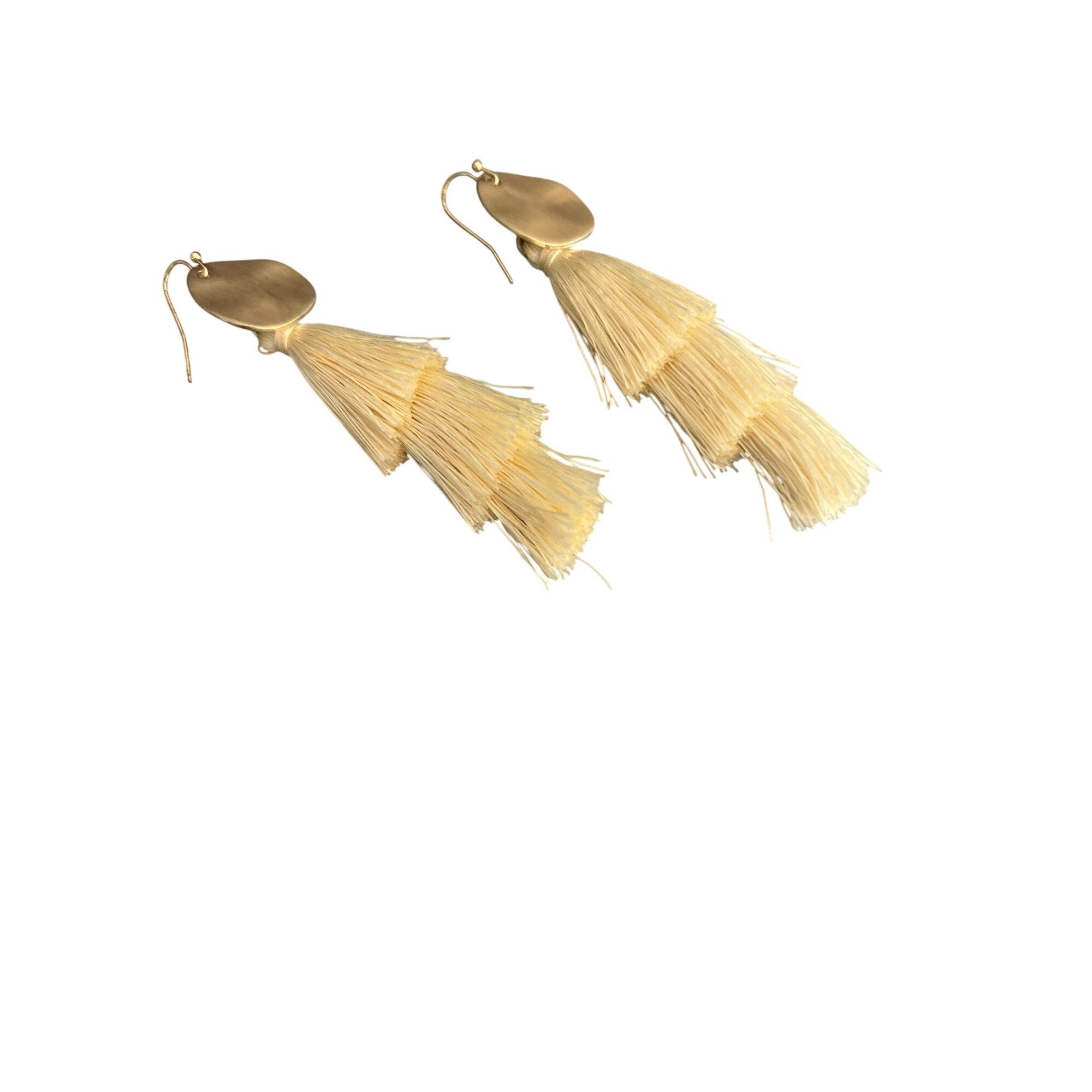 Other 3 Tiered Tassel Earrings Gold Tone Disc Cream Thread Stateme Size ONE SIZE - 4 Thumbnail