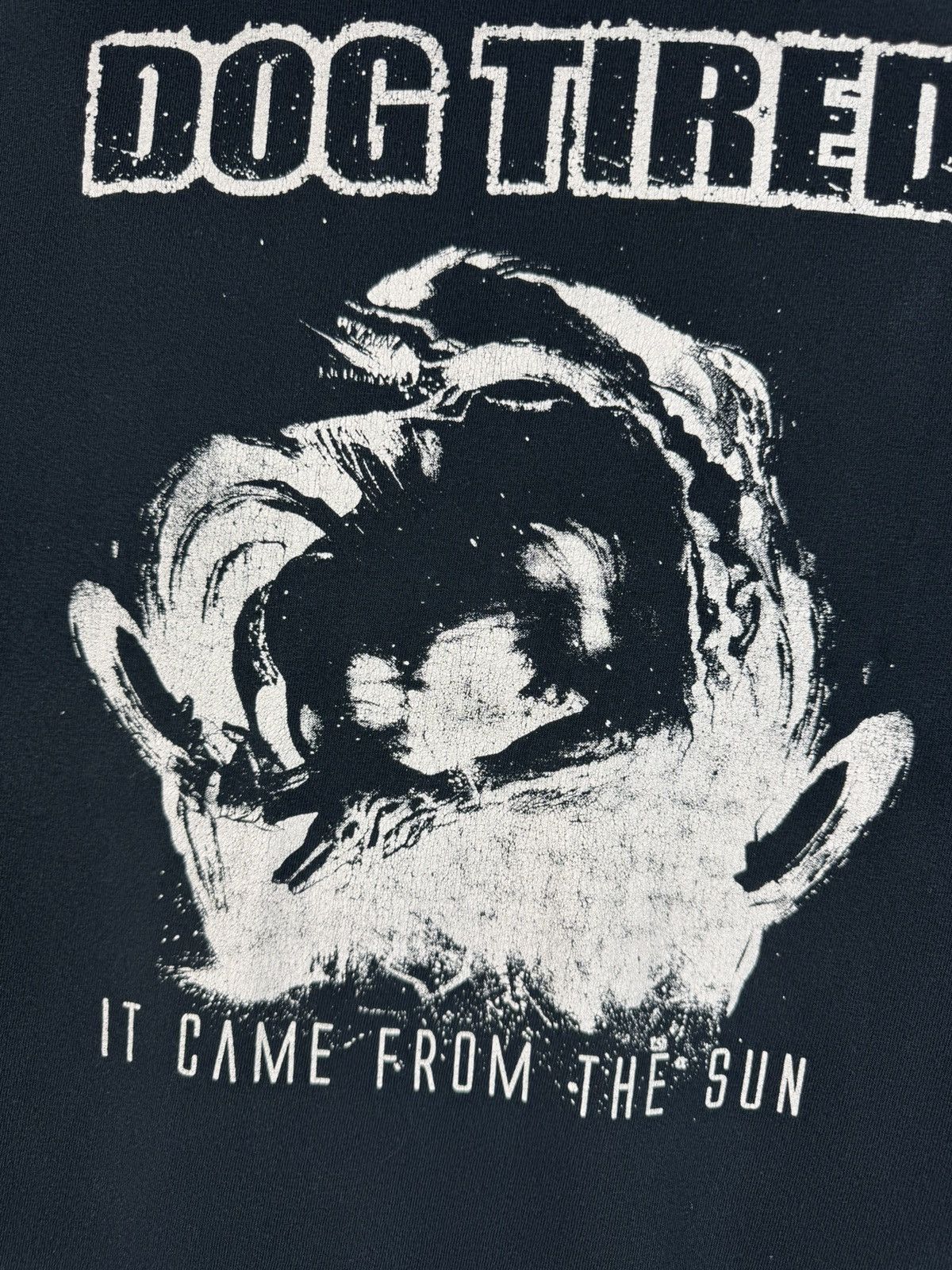 Band Tees Dog Tired It Came From The Sun T-shirt Size US L / EU 52-54 / 3 - 11 Thumbnail