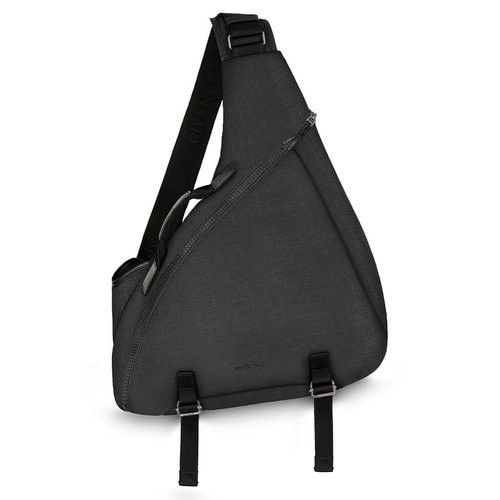 o1w1db10925 Size: OS / G-Zip Triangle Medium Bag in Black