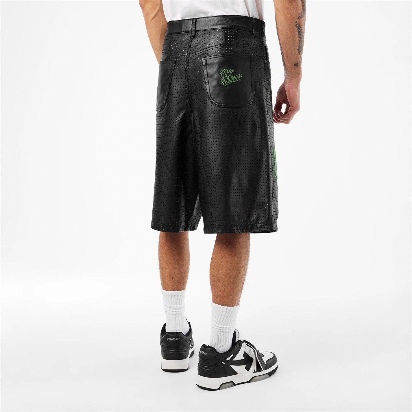 Off-White o1g2r1mq0326 Leather Shorts in Black Size US 34 / EU 50 - 4 Thumbnail