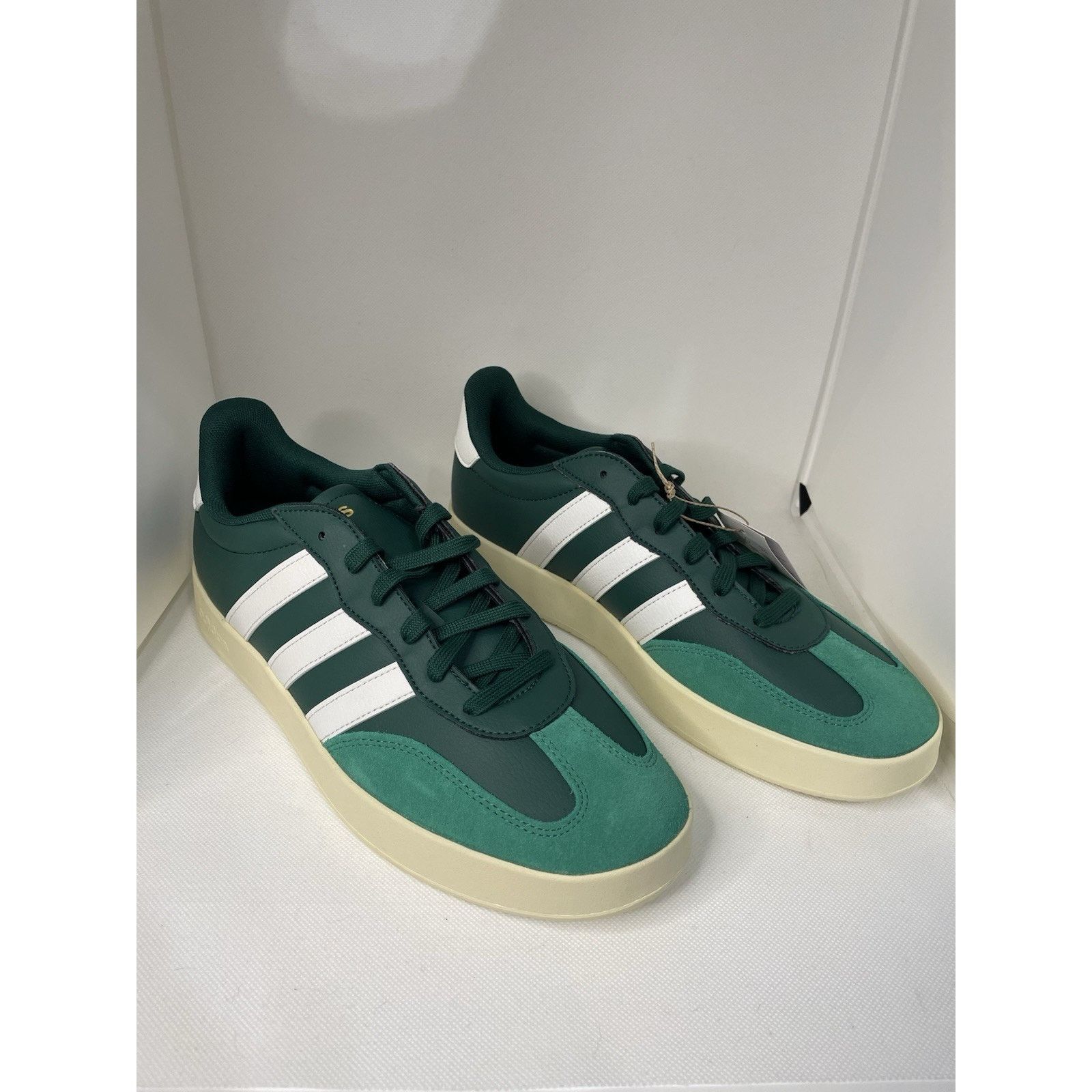 Adidas Adidas Barreda Model JR1320Sneakers Green Size 12 BNWT Size US 12 / IT 42 - 4 Thumbnail