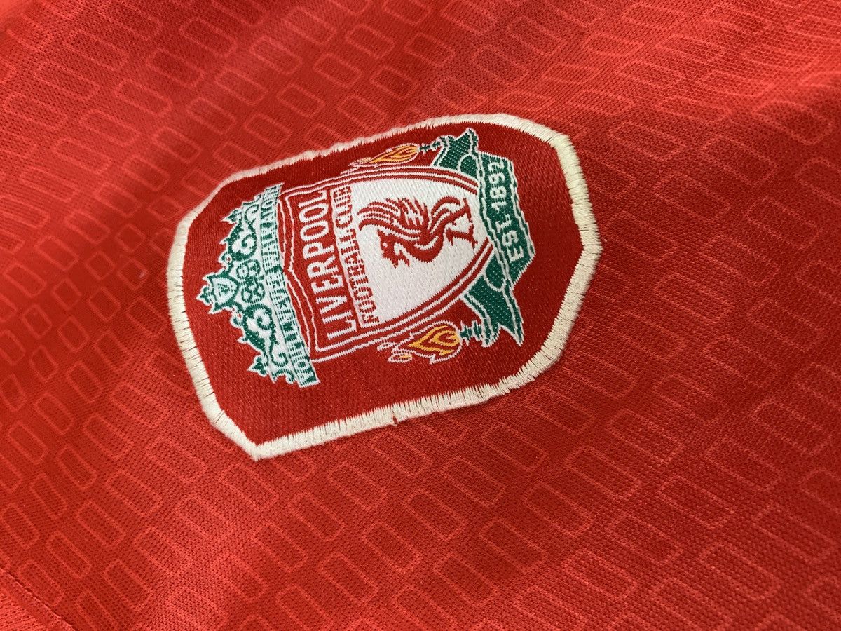 Reebok VINTAGE LIVERPOOL FC 2004 JERSEY Size US L / EU 52-54 / 3 - 4 Thumbnail