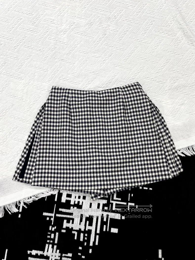 Dior Dior Black and White Sutra ‮ Qiandian ‬ Bird Plaid Skirt S Size 25" / US 0 / IT 36 - 1 Thumbnail