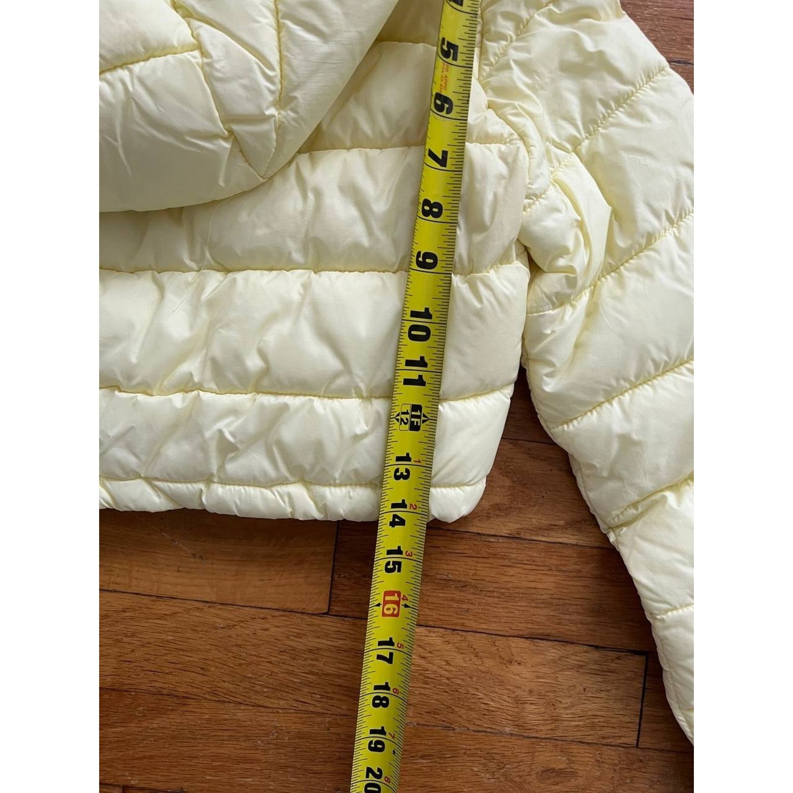 Zara Zara Cropped Puffer Jacket Yellow girl Small A001465 Size S / US 4 / IT 40 - 7 Thumbnail