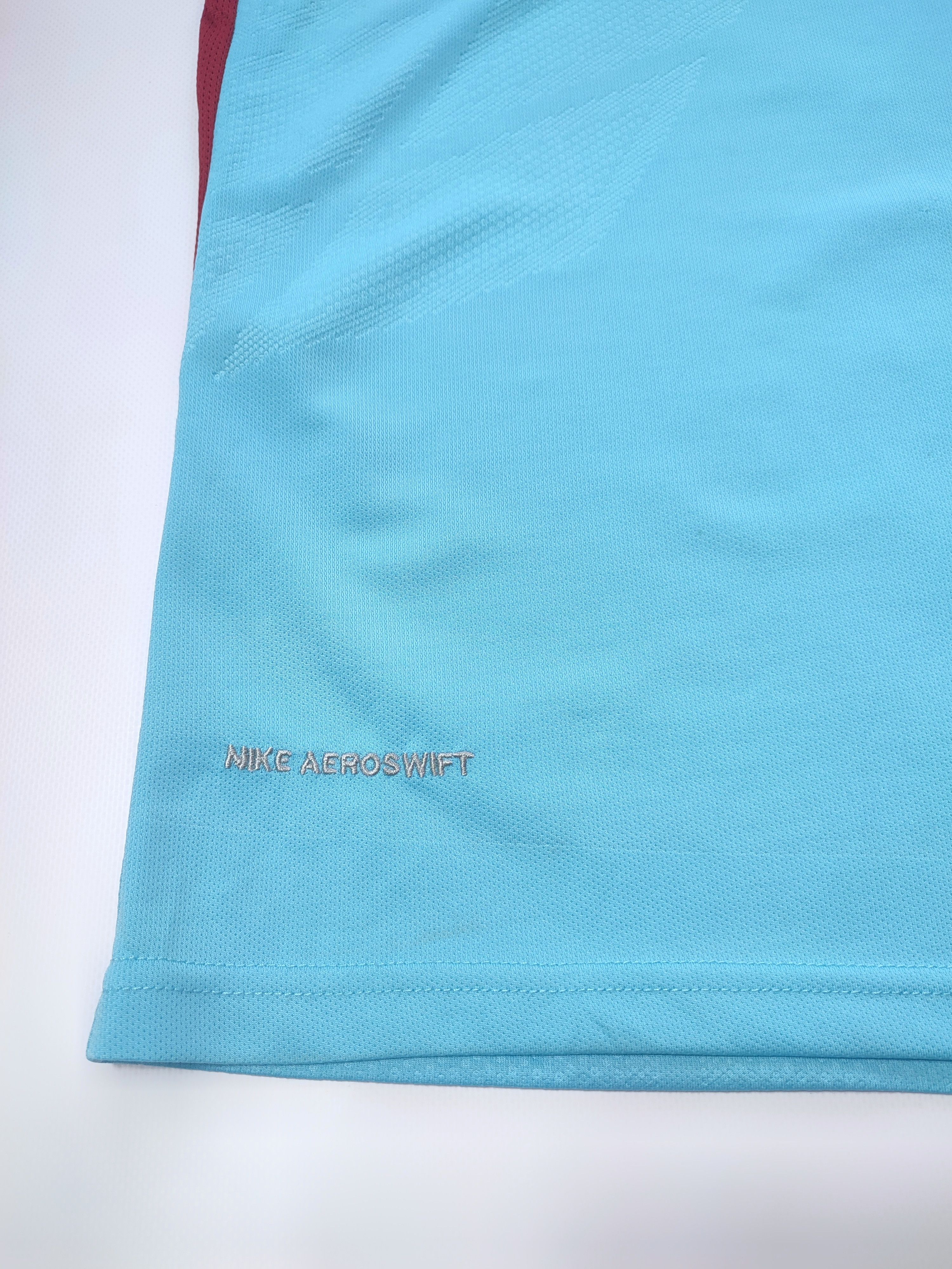 Nike Nike FC Barcelona 2010-2011 AW Jersey Light Blue UNICEF Size US L / EU 52-54 / 3 - 7 Thumbnail