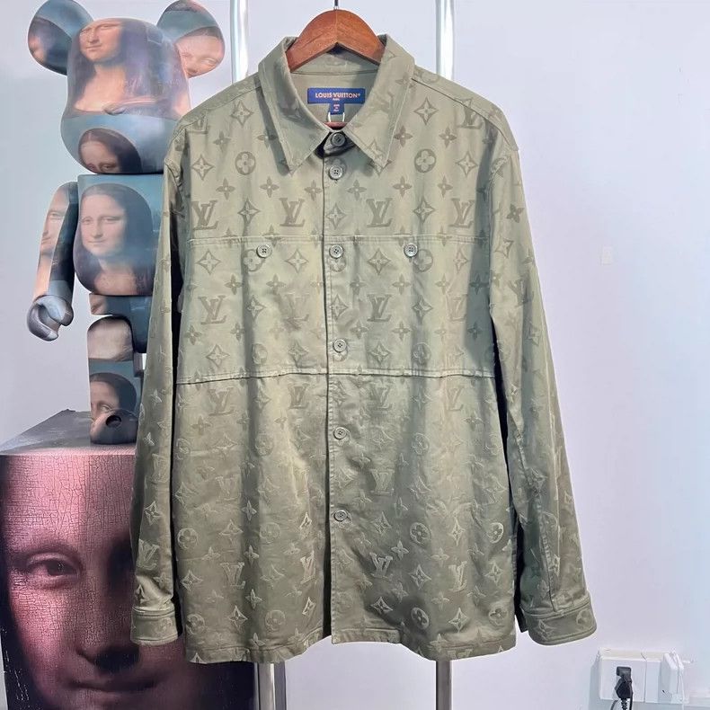 Louis Vuitton Full-print flocked coat 2504-Nextarrow