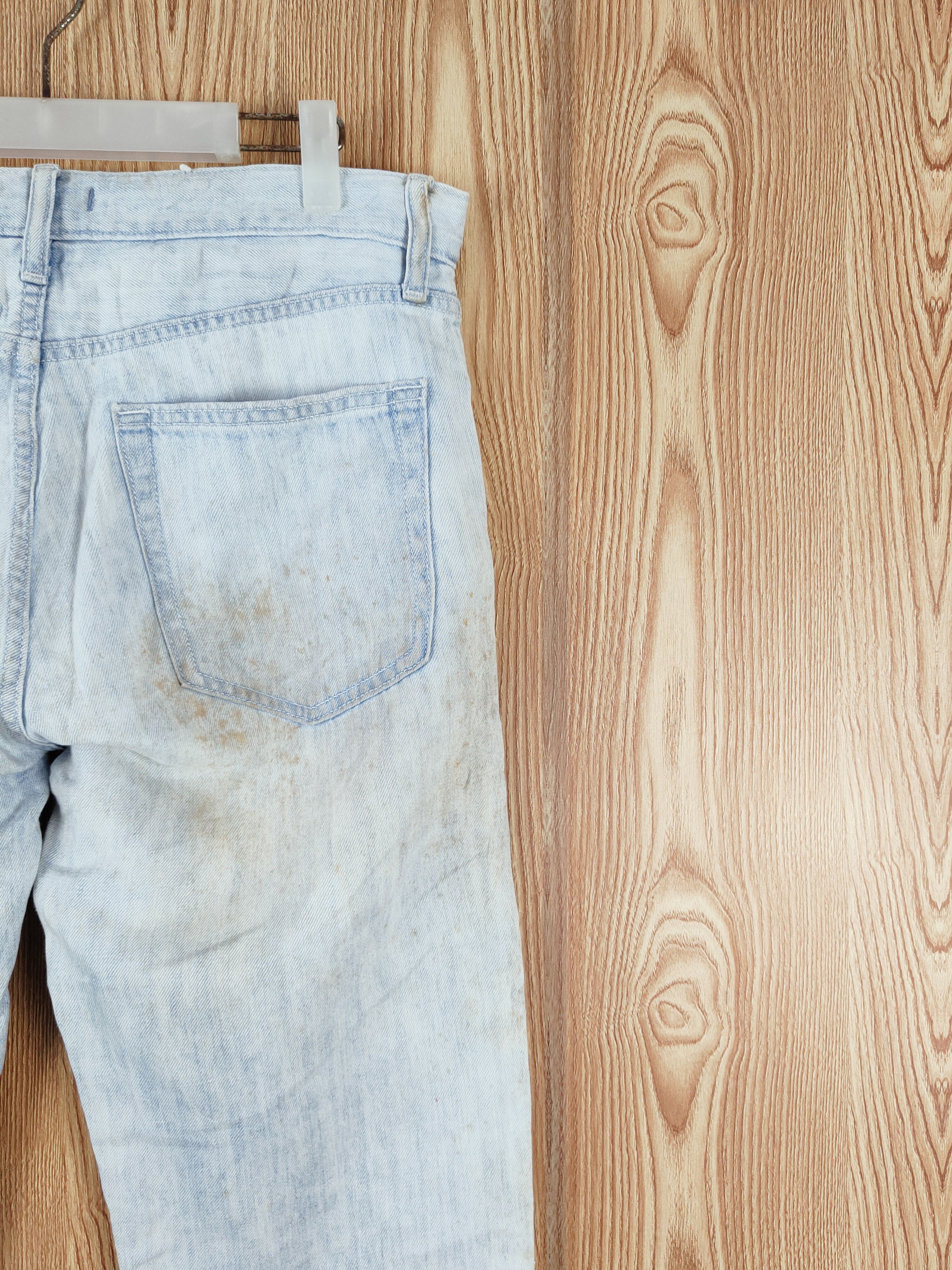 Japanese Brand Uniqlo Blue Faded Distressed Ripped Jeans #W693 Size US 35 - 10 Thumbnail