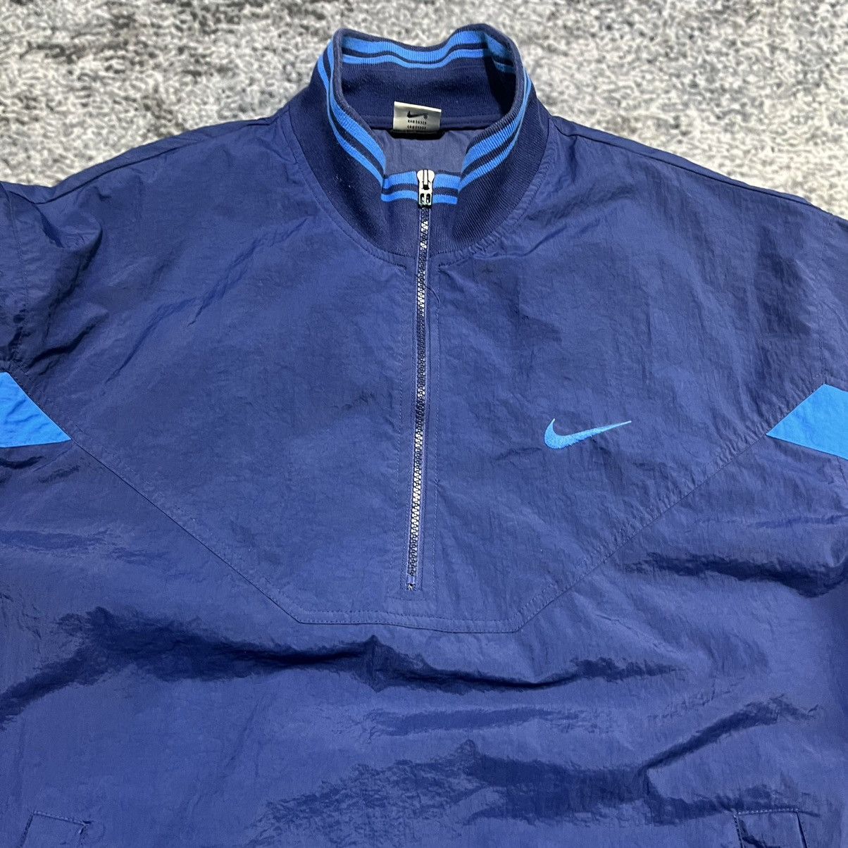 Nike VINTAGE 90s NIKE SWOOSH LOGO BLUE ZIP UP WINDBREAKER JACKET Size US XL / EU 56 / 4 - 4 Thumbnail