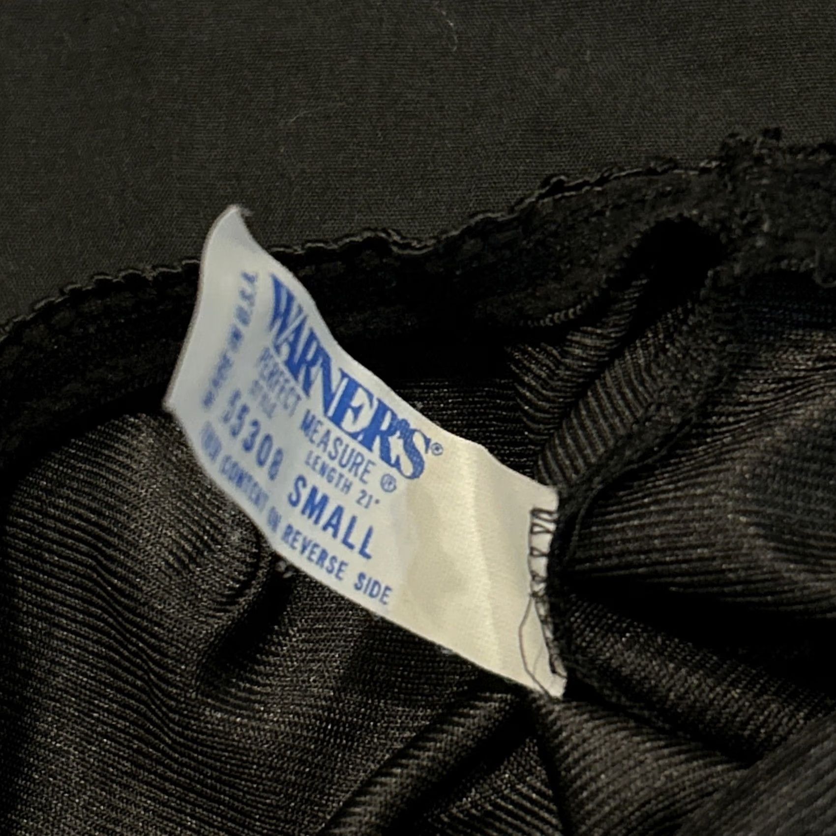 Vintage VINTAGE Warner Slip Skirt Nylon Black Size S Womens/Adult Small Size 28" / US 6 / IT 42 - 2 Thumbnail