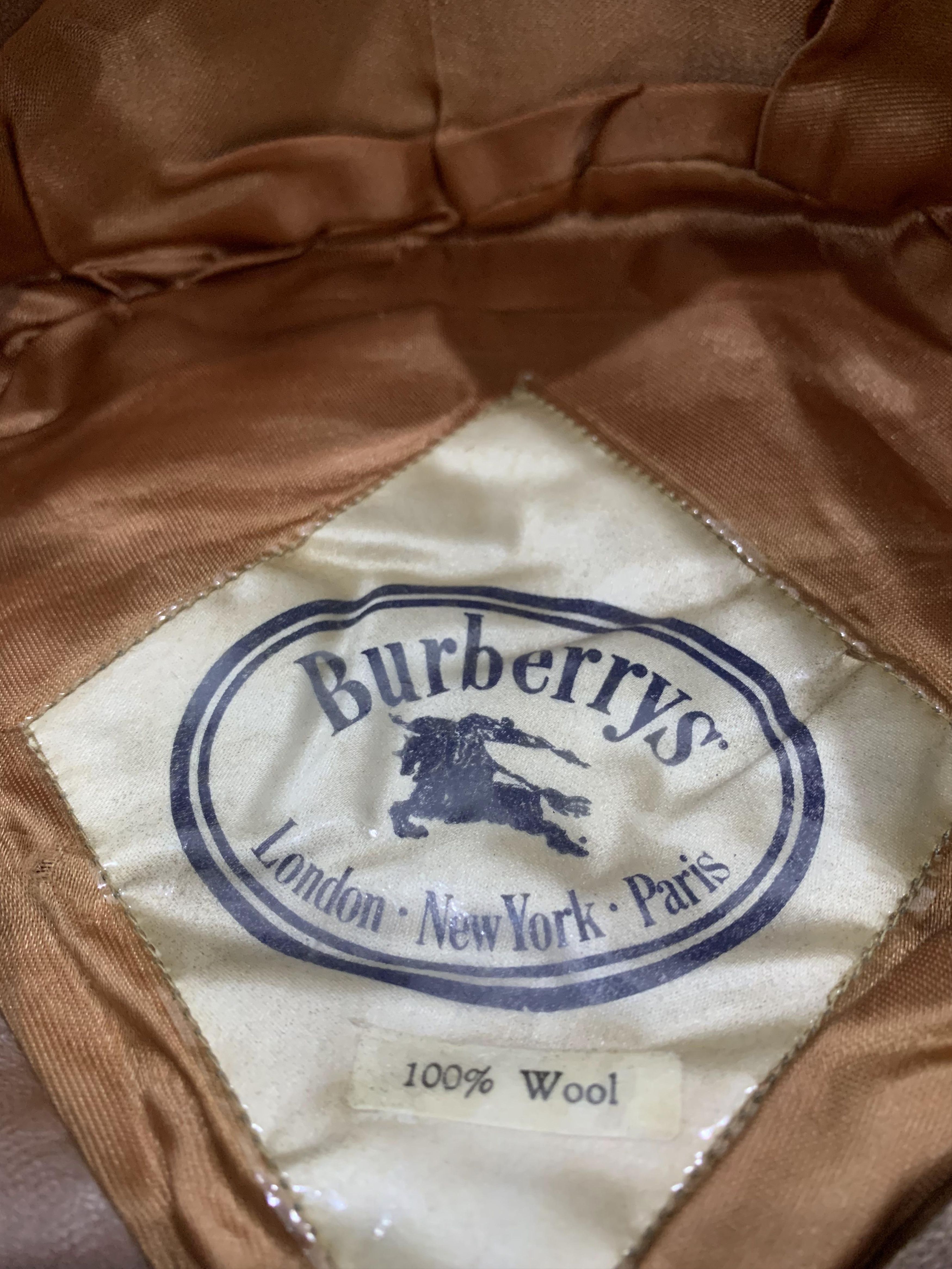 Burberry Burberrys Nova Check Flat Cap Navy Blue Red Tartan Pattern Size ONE SIZE - 5 Thumbnail