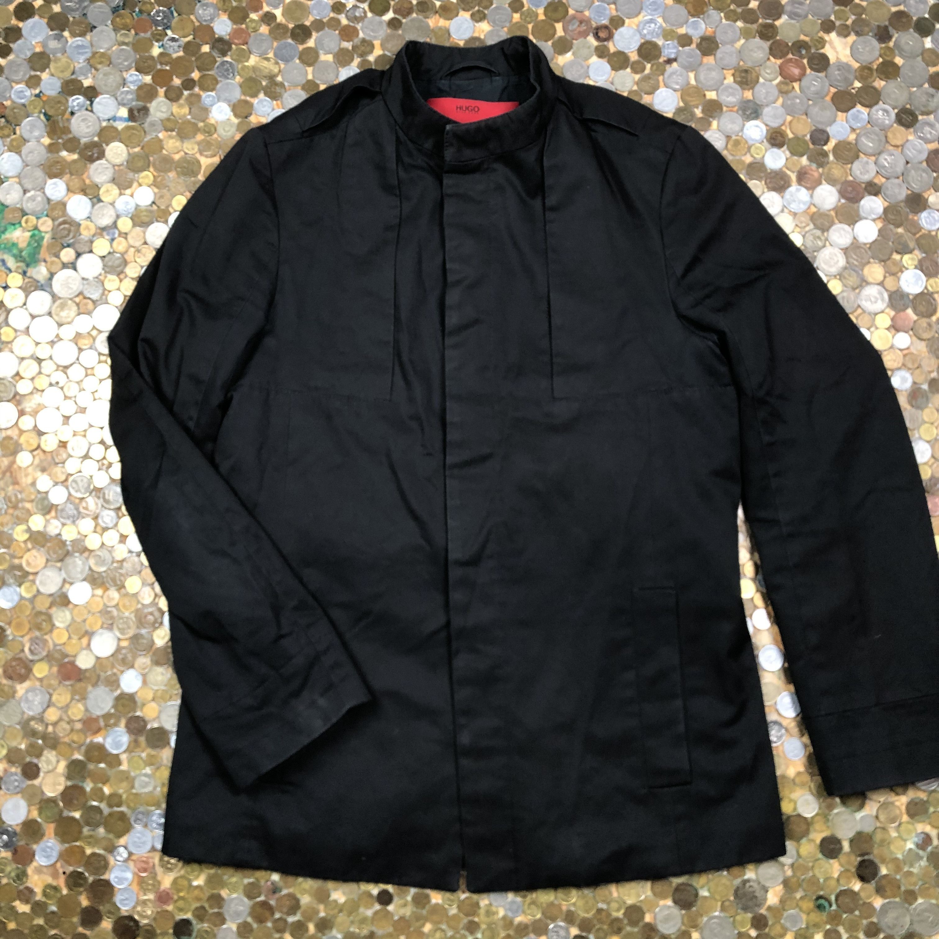 Hugo Boss Hugo Boss Vintage Light jacket Casual Basic Size US M / EU 48-50 / 2 - 1 Thumbnail