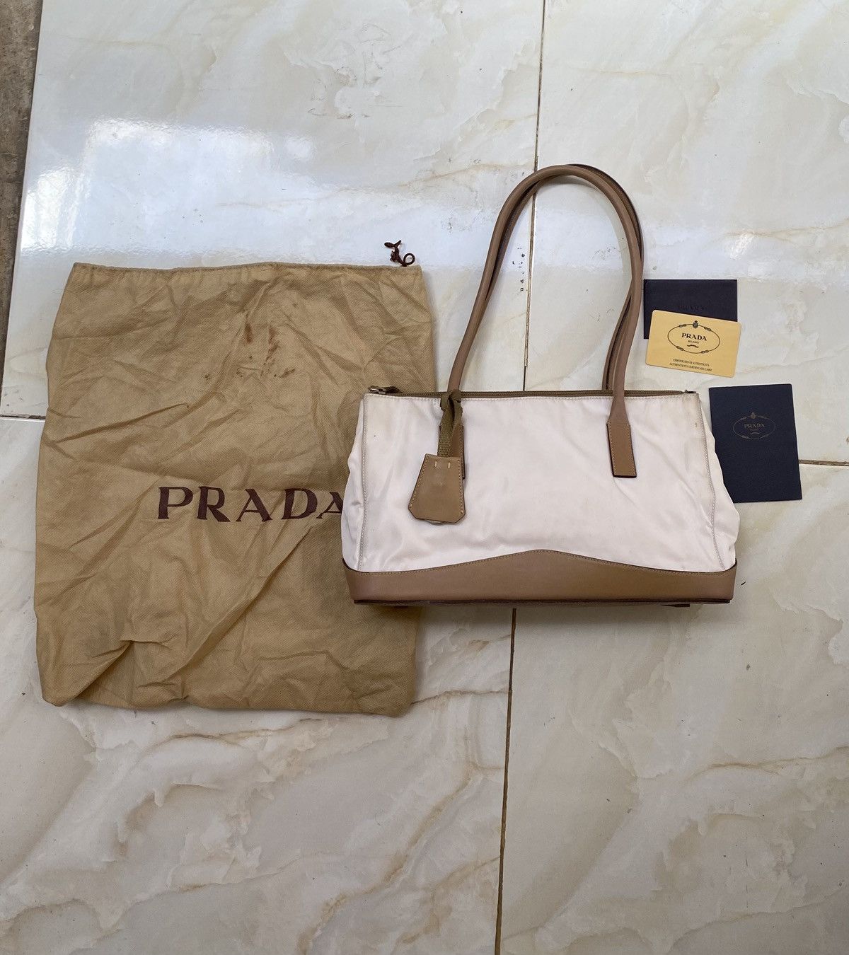 vintage 2000s prada tessuto cuoio shoulder bag