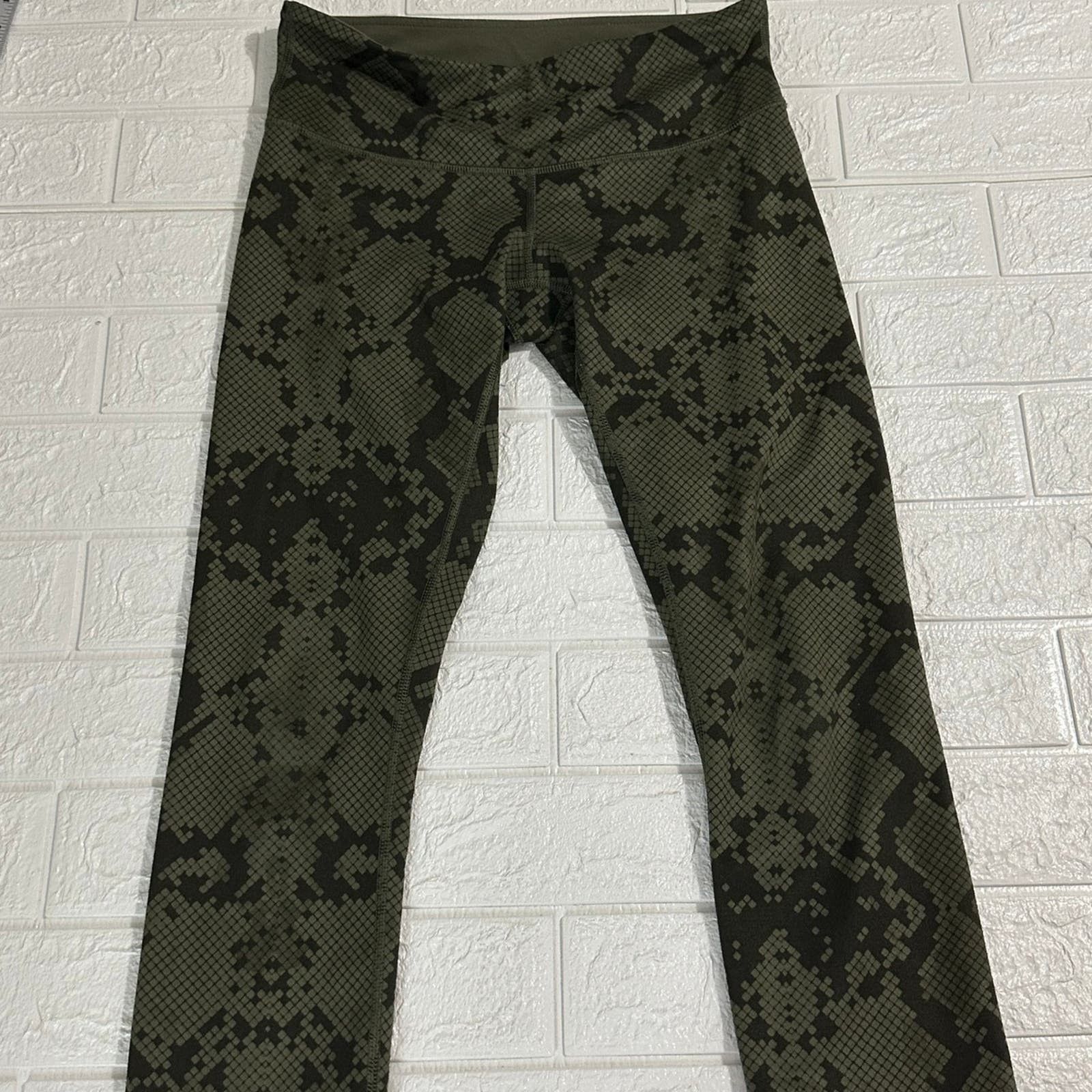 Lululemon Lululemon leggings size 6 Size 28" / US 6 / IT 42 - 1 Thumbnail