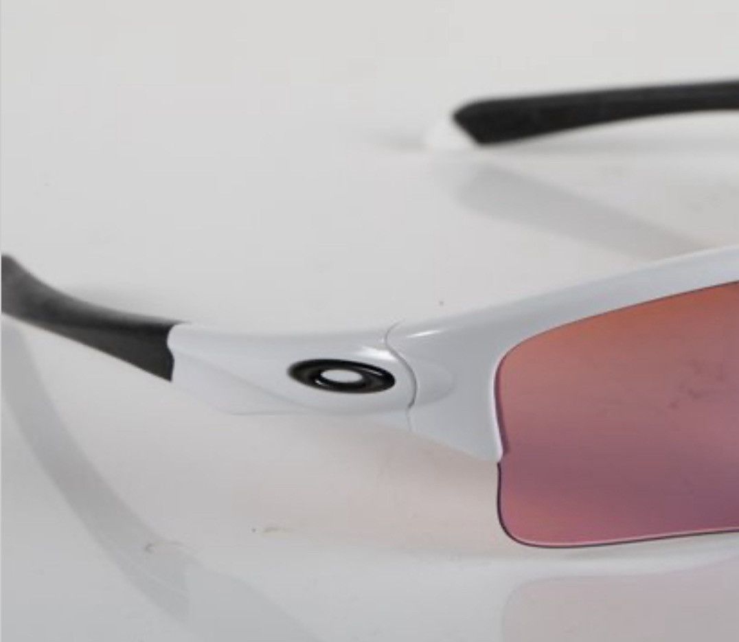 Oakley 🏷️💲QUICKSALE Oakley Sunglasses Size ONE SIZE - 7 Thumbnail