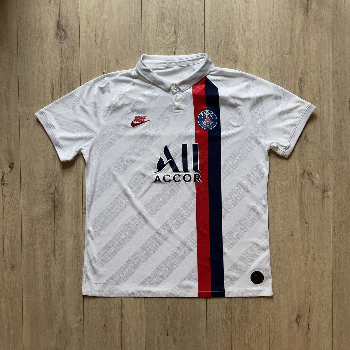 Nike Soccer Jersey Nike Paris Saint-Germain 2019/20 Size US XL / EU 56 / 4 - 1 Thumbnail