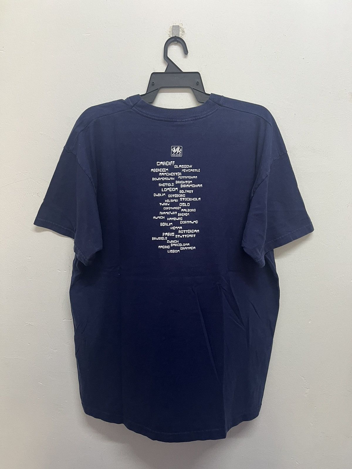 Band Tees × Vintage Vintage 00’s Tom Jones World Tour Size US XL / EU 56 / 4 - 5 Thumbnail