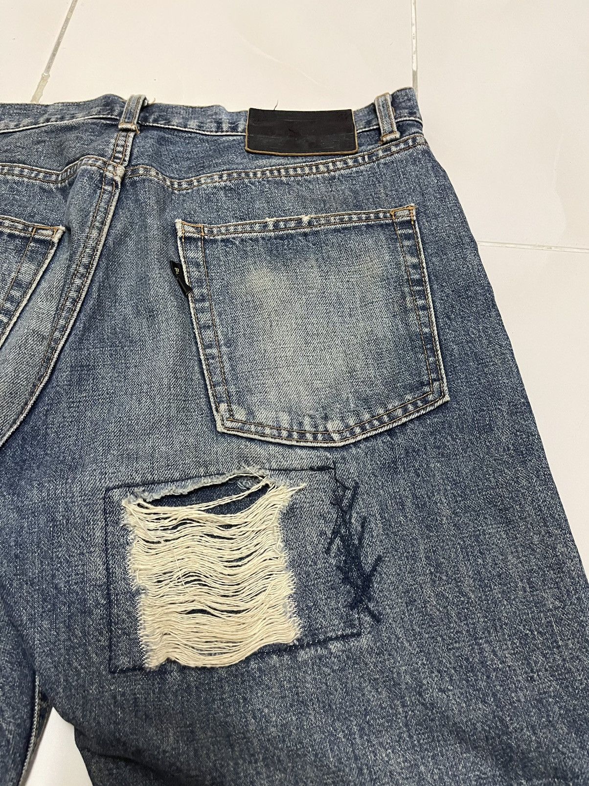 Beams Plus ❌ON SALE❌ BEAMS PATCHWORK DISTRESSED DIRTY JEANS Size US 34 / EU 50 - 3 Thumbnail