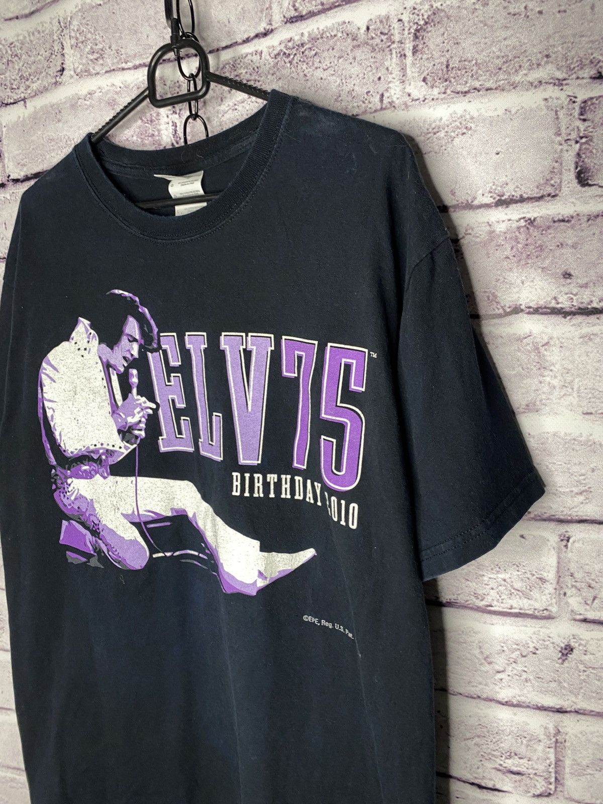 Band Tees Men's Vintage Elvis Presley 2010 T-Shirt Y2K OOs Tee Size US L / EU 52-54 / 3 - 2 Thumbnail