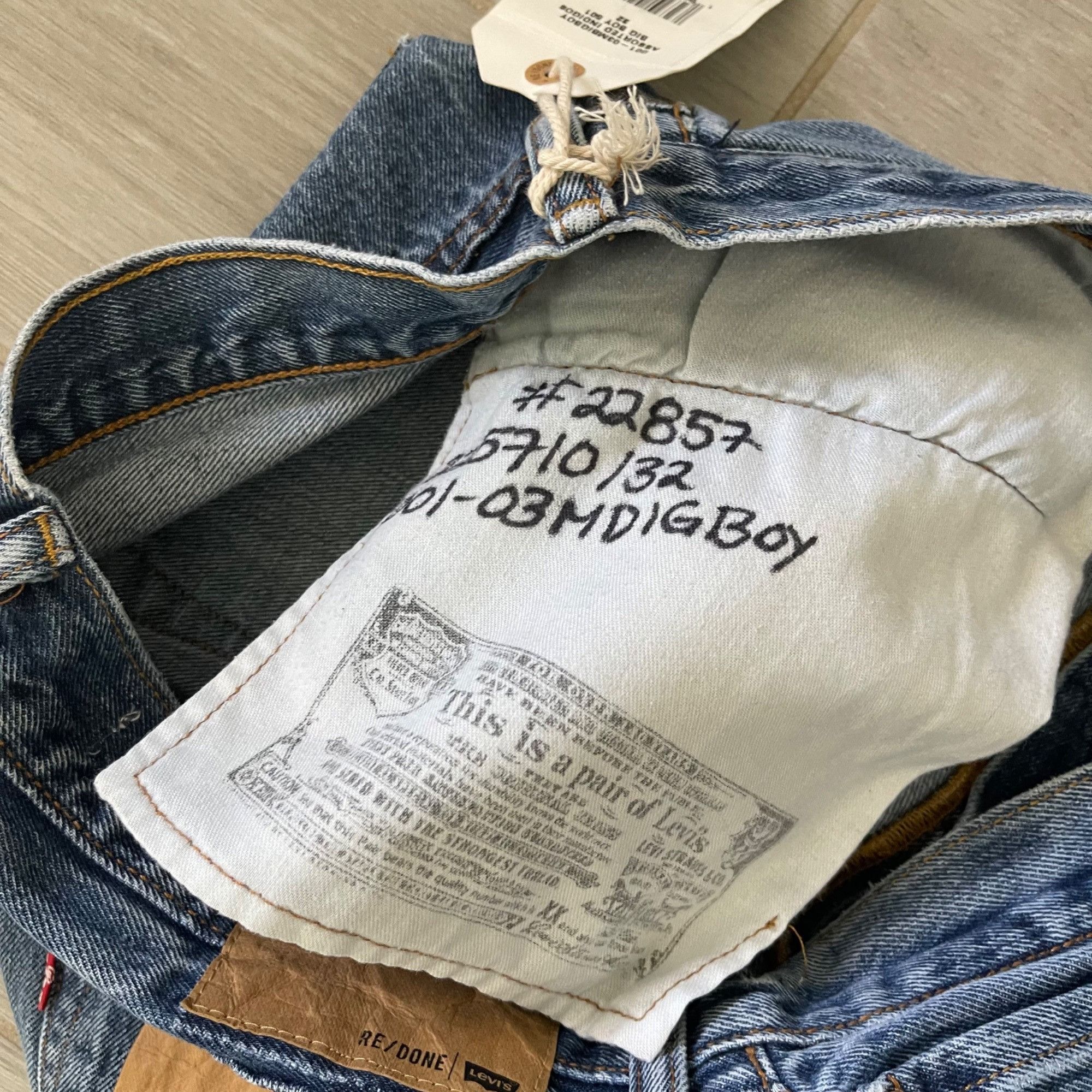 Levi's Vintage Clothing × RE/DONE $495 NWT RE/DONE x LEVI'S ASSORTED INDIGO BIG BOY 501 JEANS Size US 32 / EU 48 - 7 Thumbnail