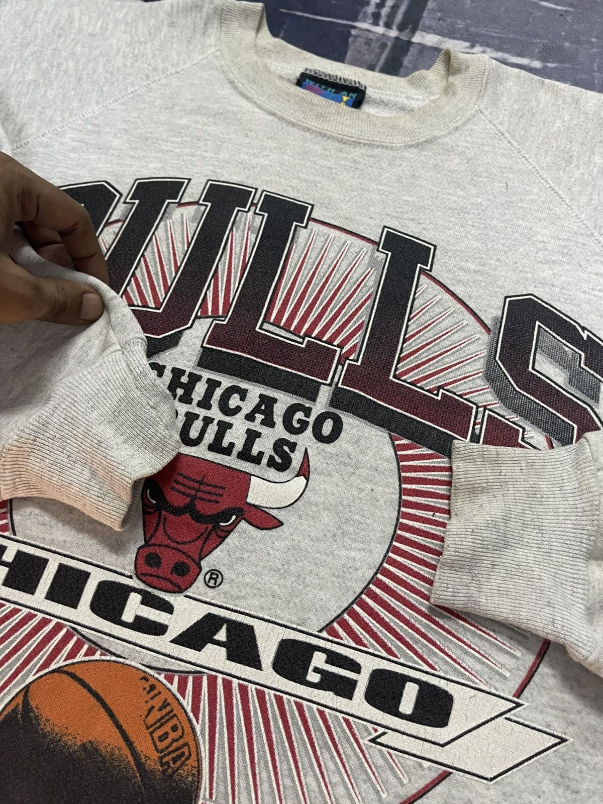 Logo 7 90s CHICAGO BULLS LOGO 7 BIG LOGO CREWNECK Size US L / EU 52-54 / 3 - 8 Thumbnail