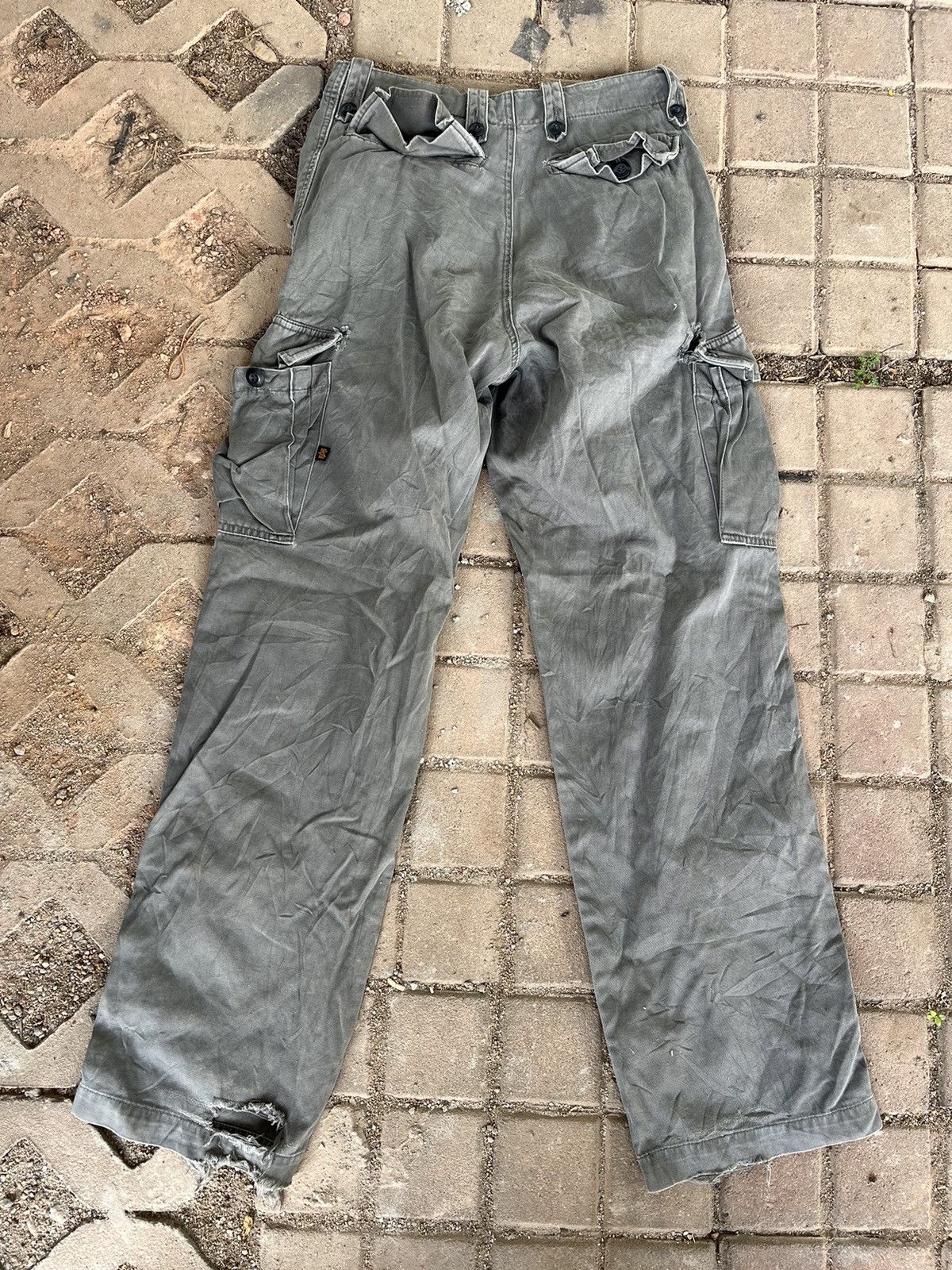 Alpha Industries × Vintage Vintage Alpha Industry Olive Military Cargopant Size US 28 / EU 44 - 14 Thumbnail