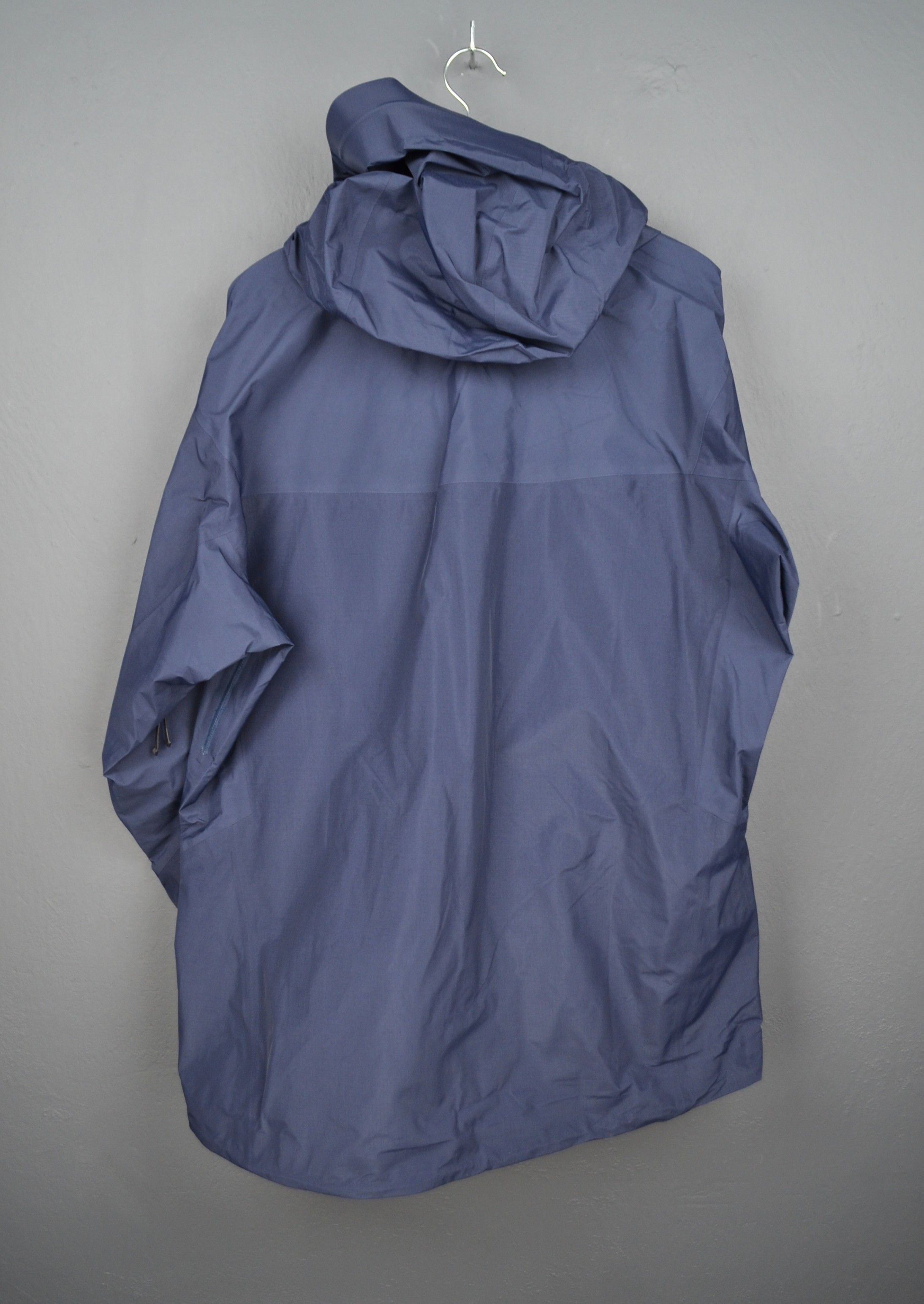 Arc'teryx NEW Arc'Teryx Beta SL Hybrid Jacket XL Tui Blue Gore-tex Size US XL / EU 56 / 4 - 9 Thumbnail
