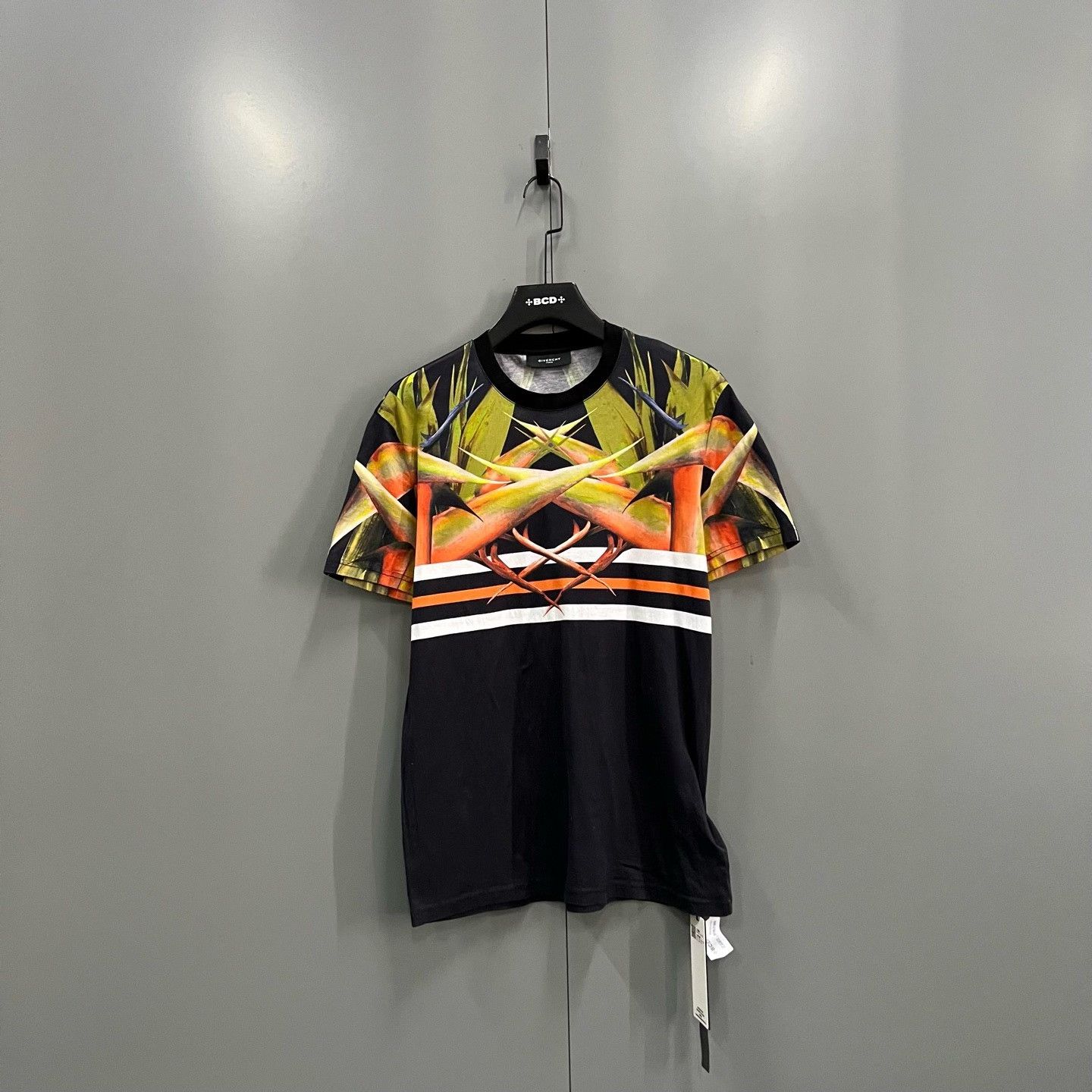 Givenchy Givenchy Printed T-Shirt m Men Size US M / EU 48-50 / 2 - 1 Thumbnail