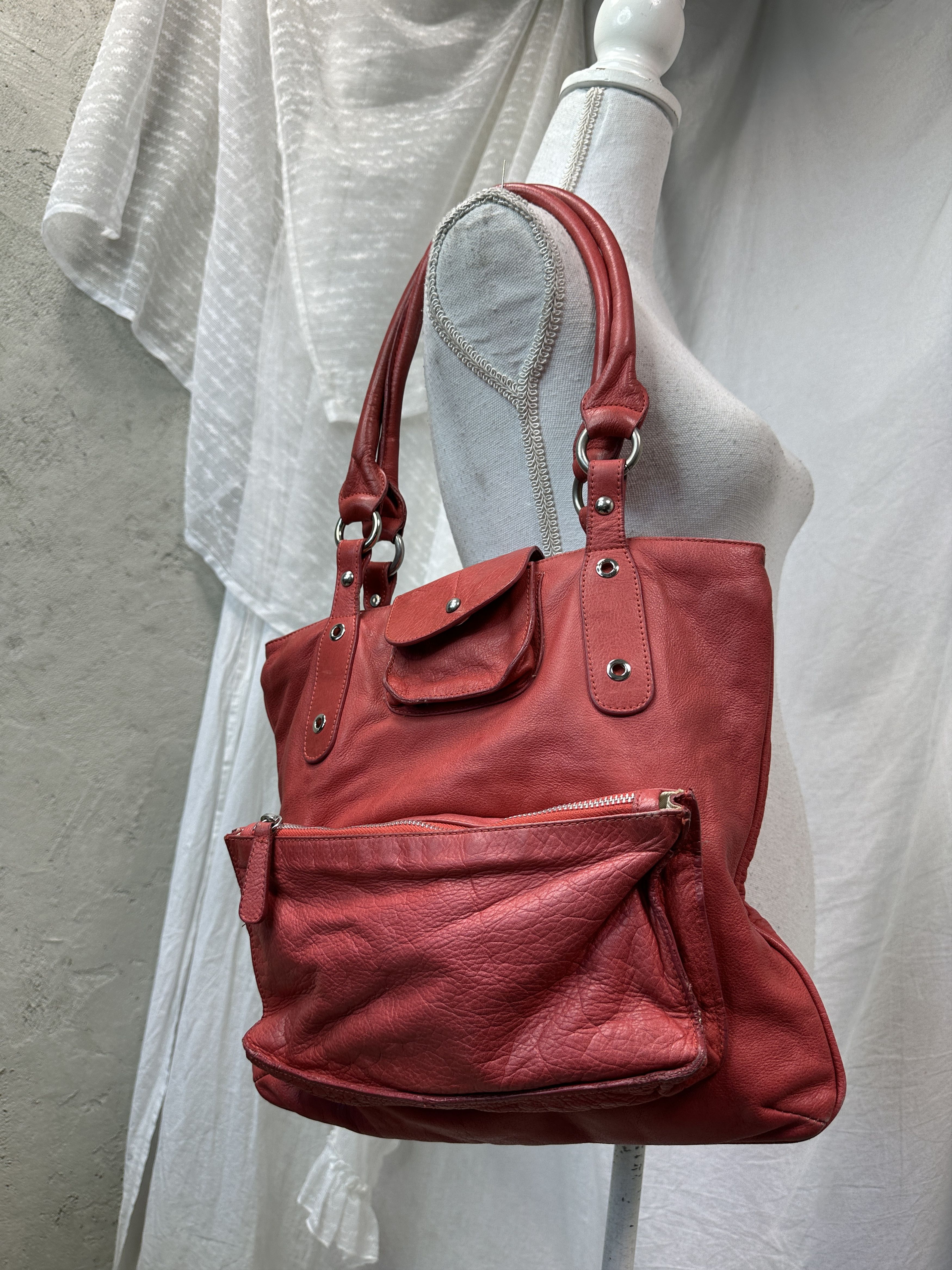 Vintage Vintage Avant Garde Leather Cherry Red Bag Y2K Size ONE SIZE - 1 Thumbnail