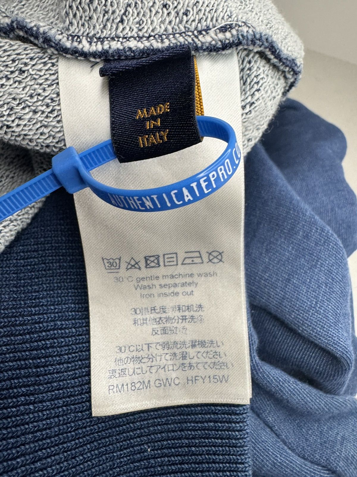 Louis Vuitton Louis Vuitton Vivienne Sweatshirt Size L AUTHENTIC! Size US L / EU 52-54 / 3 - 8 Thumbnail
