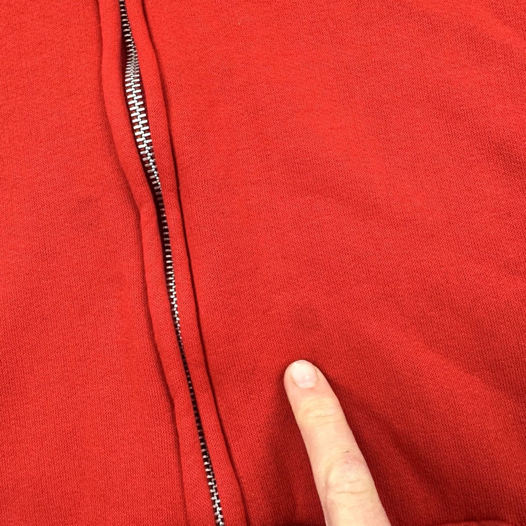Vintage VINTAGE Full Zip Hoodie Mens Adult Medium Red Sweatshirt Pockets 90s 80s USA Cotton Blend Size US M / EU 48-50 / 2 - 4 Thumbnail
