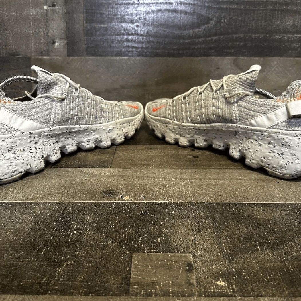 Nike Nike Space Hippie 04 Summit White Hyper Crimson Womens Mens Sneaker Gray 14 12.5 Shoes Size US 12 / IT 42 - 6 Thumbnail