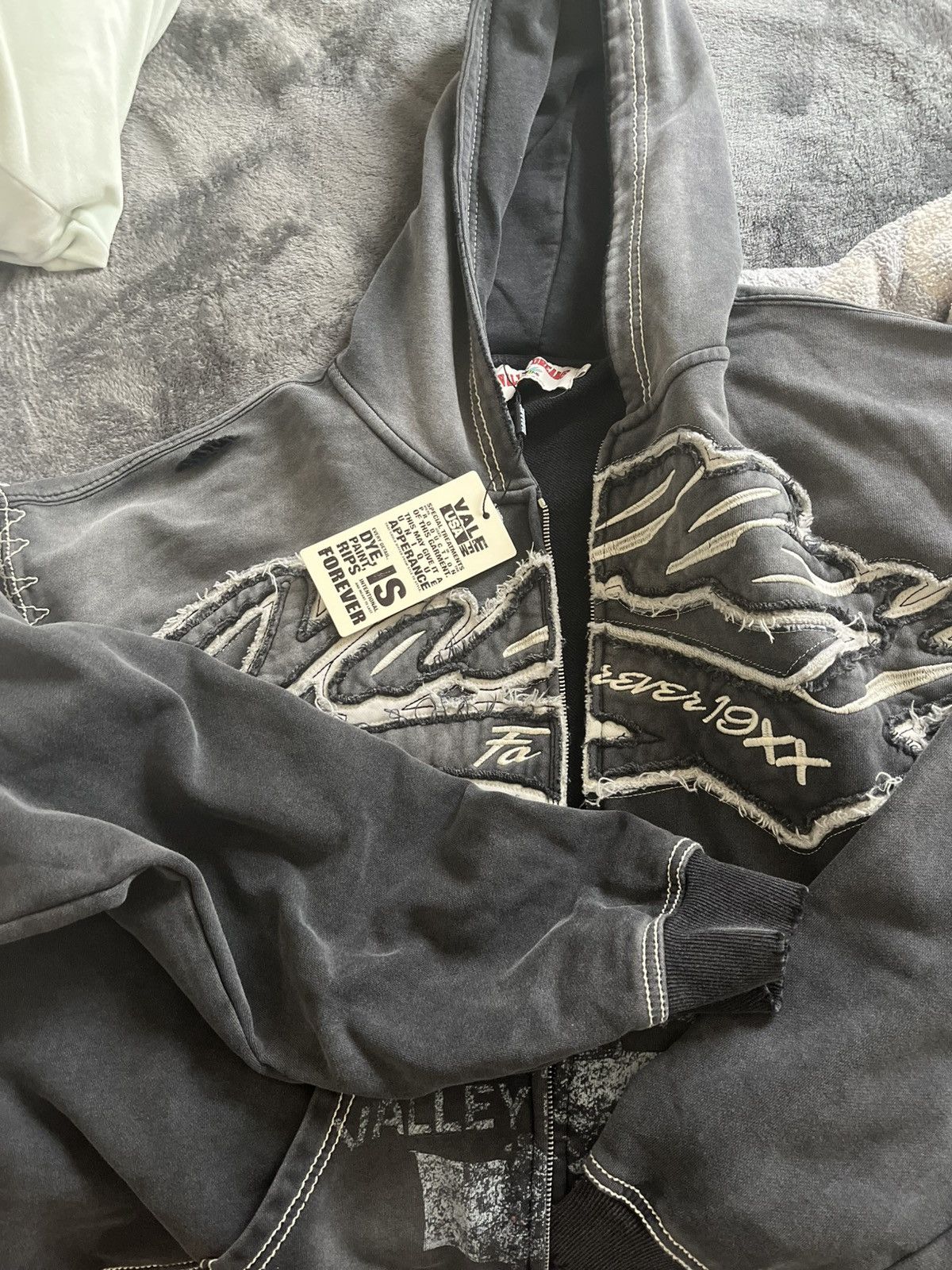 Vale Vale religion black hoodie Size US XXL / EU 58 / 5 - 5 Thumbnail