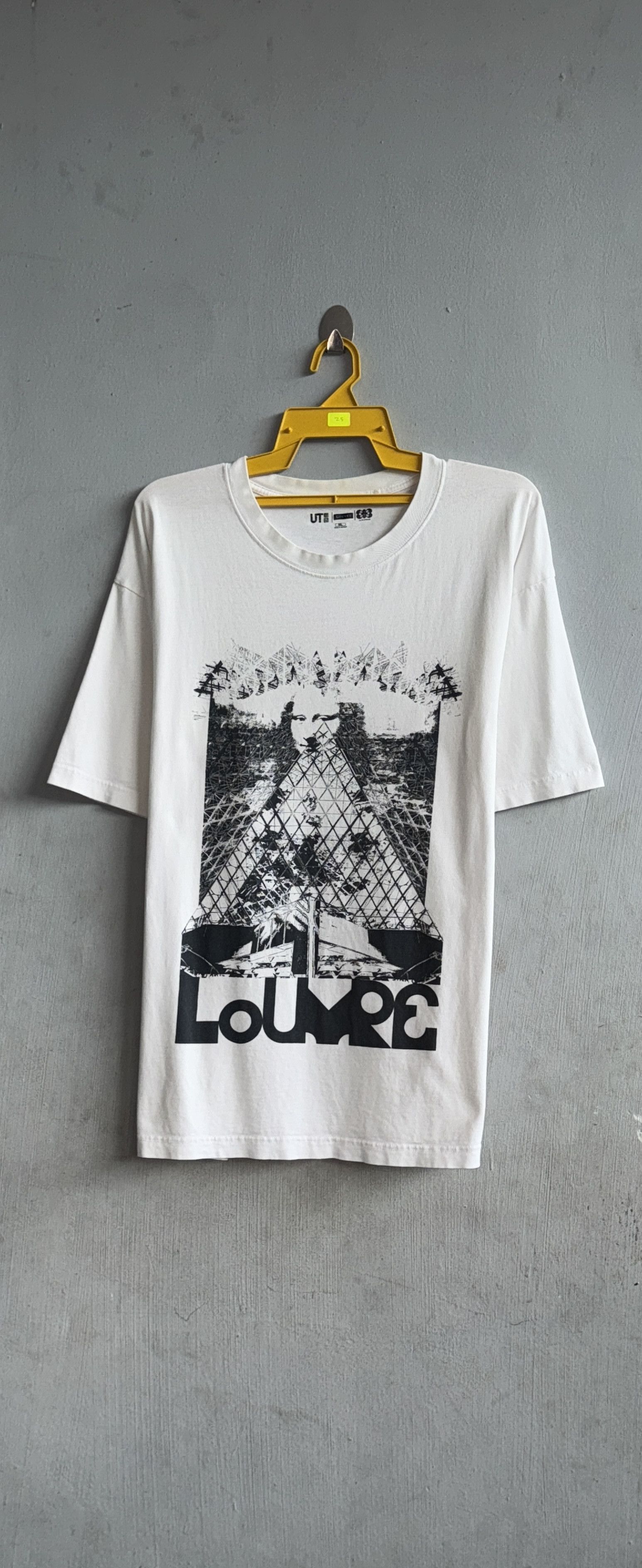 Uniqlo Louvre Museum by M/M (Paris) UT Graphic T-shirt Size US XL / EU 56 / 4 - 1 Thumbnail
