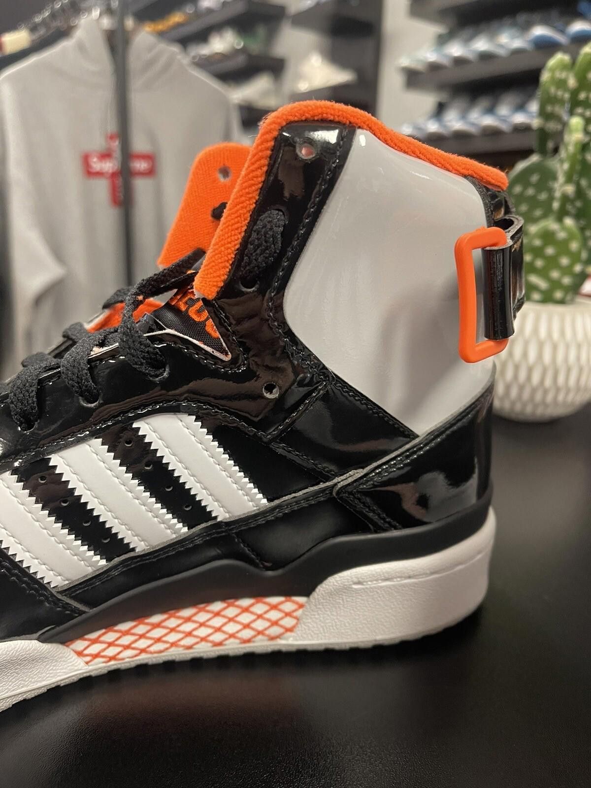 Adidas Size 9 - Adidas Snipes x Forum 84 High 'Detroit Bad Boys' Size US 9 / EU 42 - 7 Thumbnail
