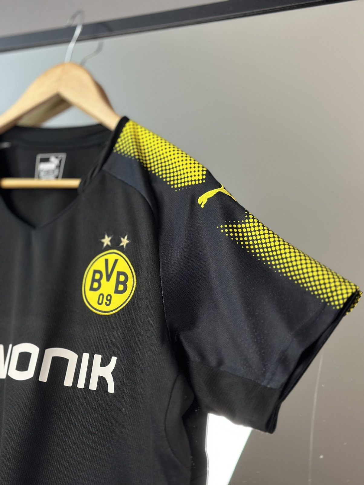 Puma Borussia Dortmund 2017/18 Puma football shirt Jersey soccer Size US XL / EU 56 / 4 - 9 Thumbnail