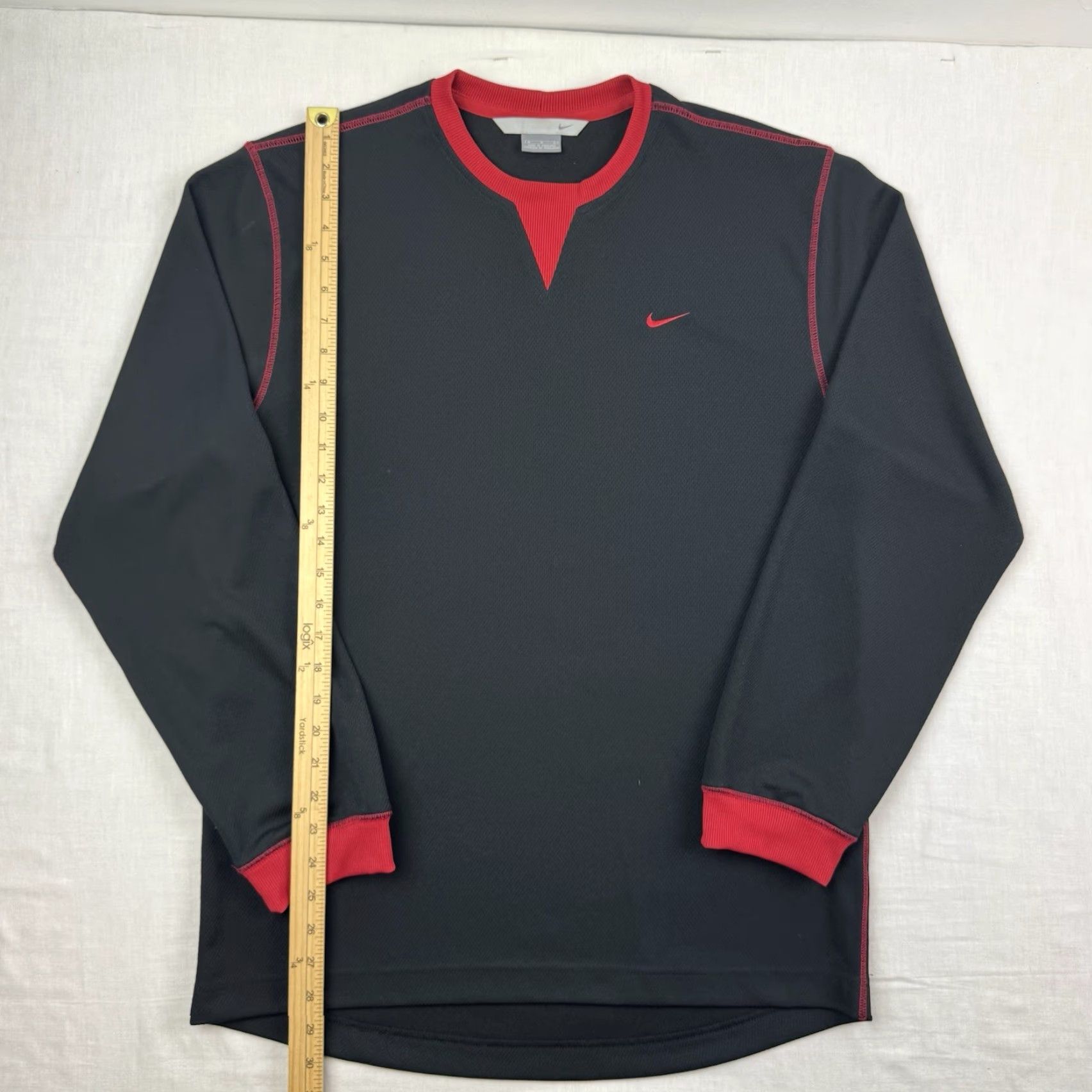 Nike VINTAGE Nike Long Sleeve Shirt Mens Adult Medium Black Polyester Y2K Sports 90s USA Tag Size US M / EU 48-50 / 2 - 6 Thumbnail