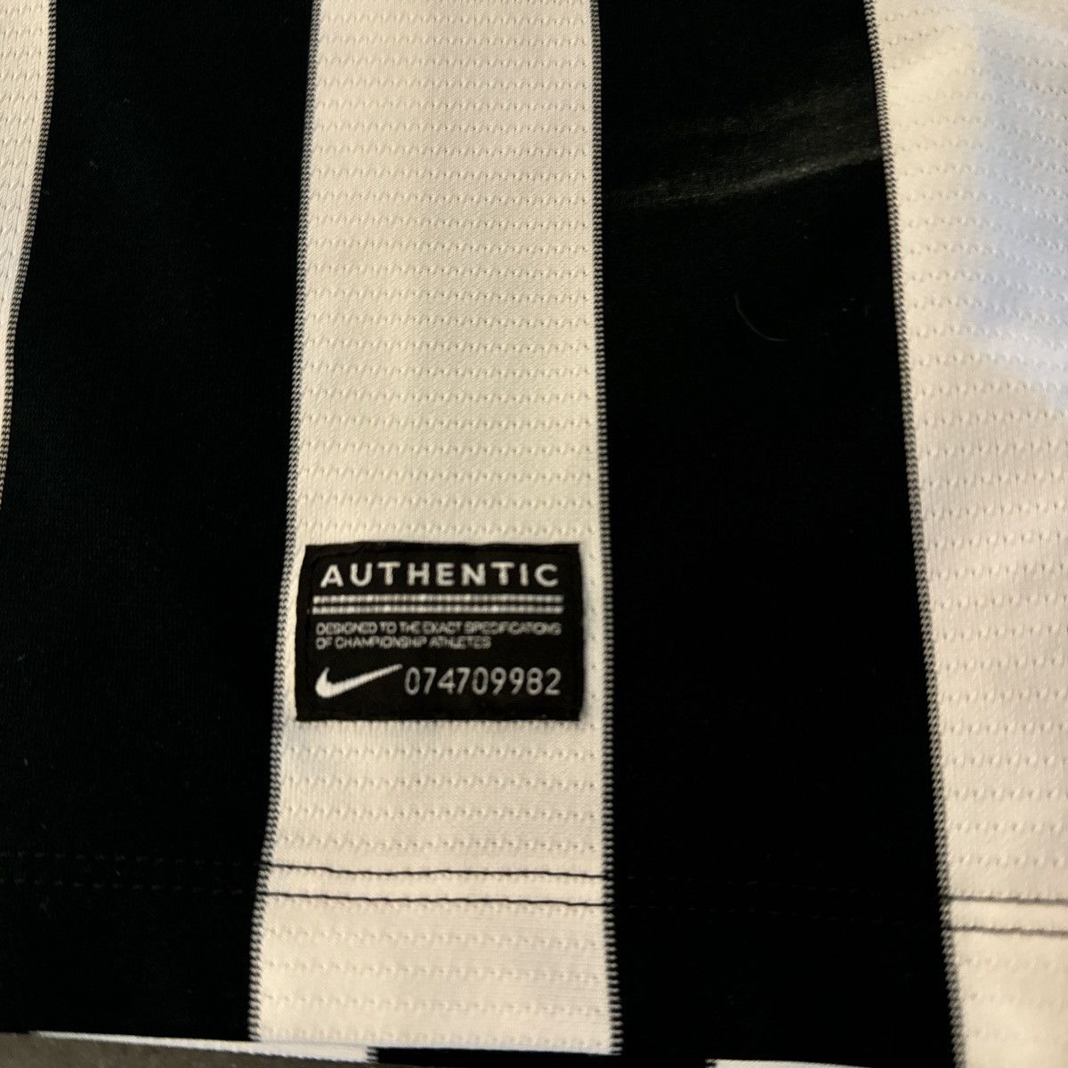 Nike Authentic Nike Juventus 2018/19 Jersey Size US M / EU 48-50 / 2 - 3 Thumbnail