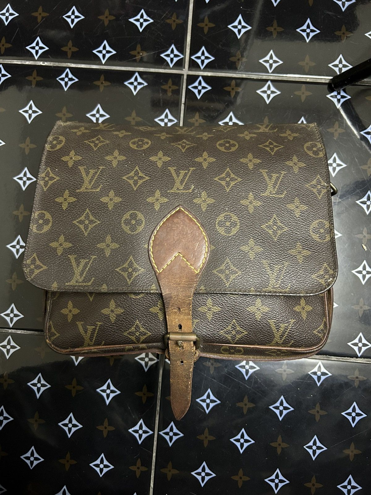 Louis Vuitton Authentic Vintage Louis Vuitton Monogram Cartouchière GM Size ONE SIZE - 2 Thumbnail