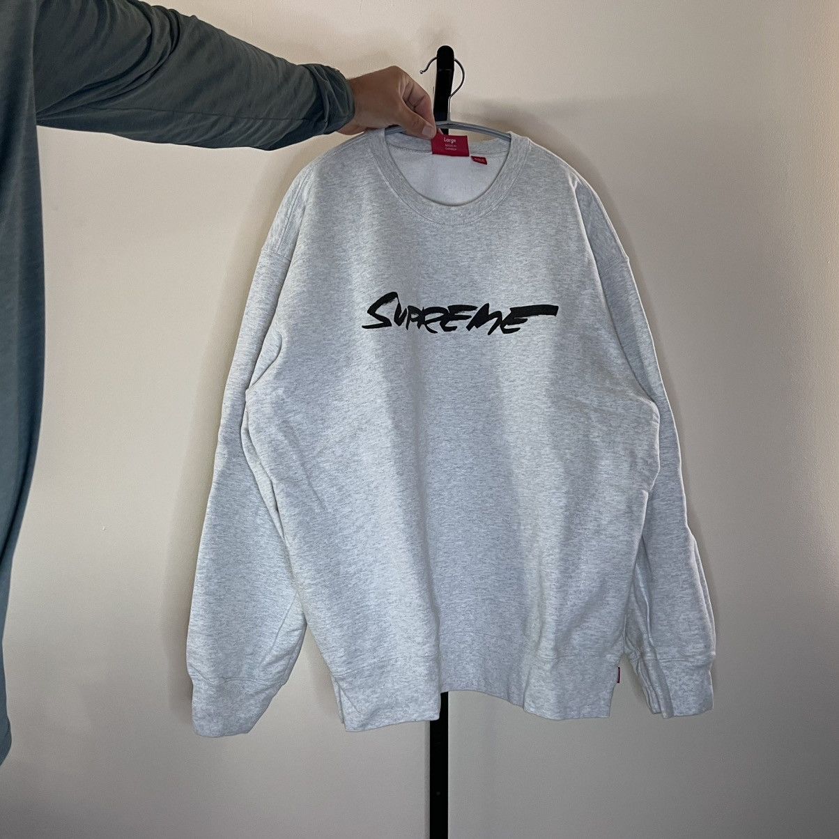Supreme SUPREME FUTURE LOGO CREWNECK GREY Size US L / EU 52-54 / 3 - 2 Thumbnail